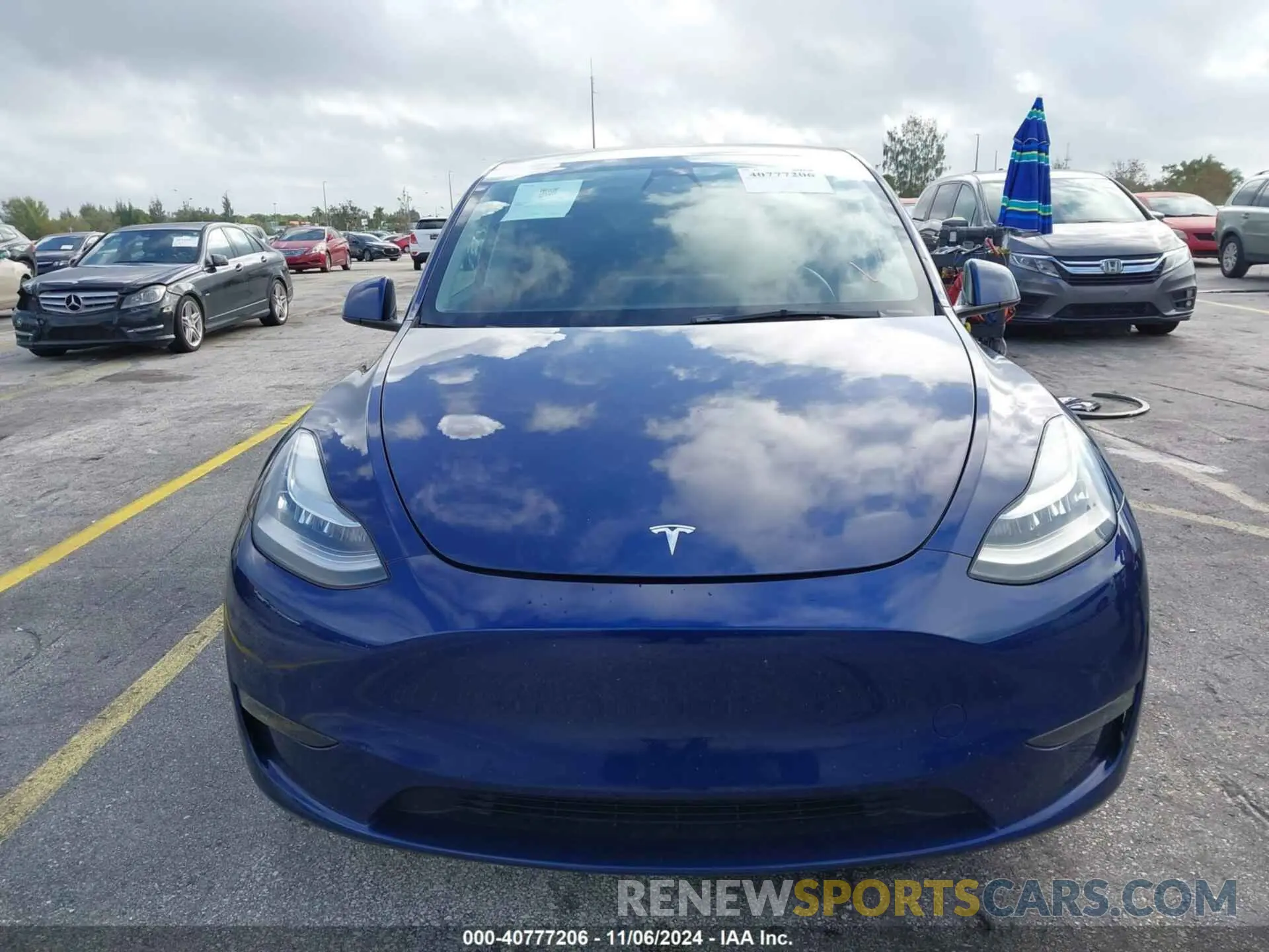 13 Photograph of a damaged car 5YJYGDEE1MF259615 TESLA MODEL Y 2021
