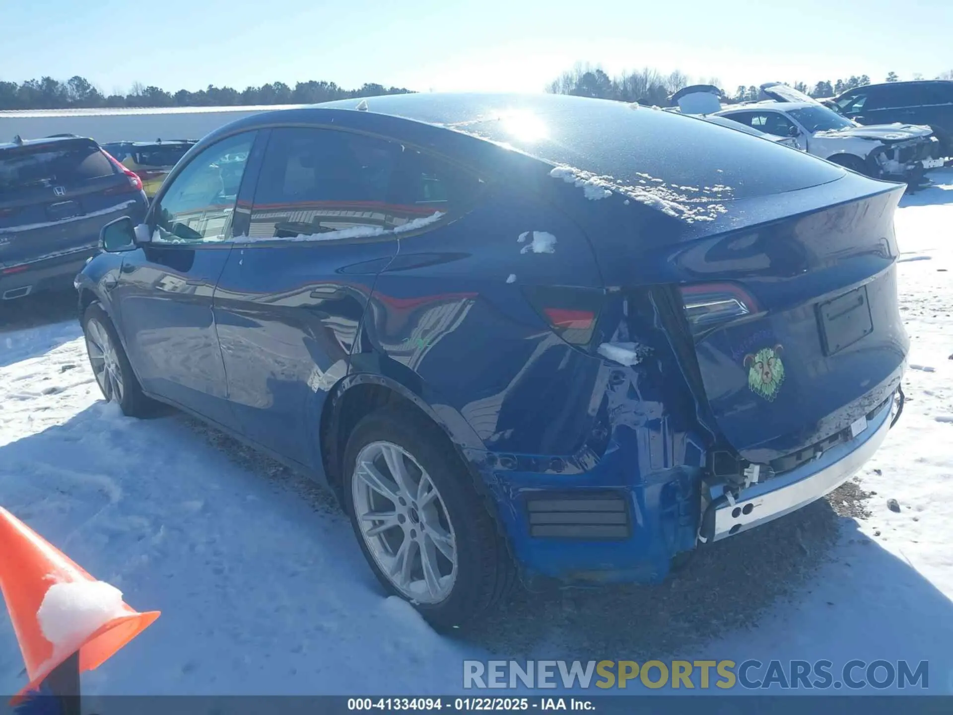 3 Photograph of a damaged car 5YJYGDEE1MF263549 TESLA MODEL Y 2021