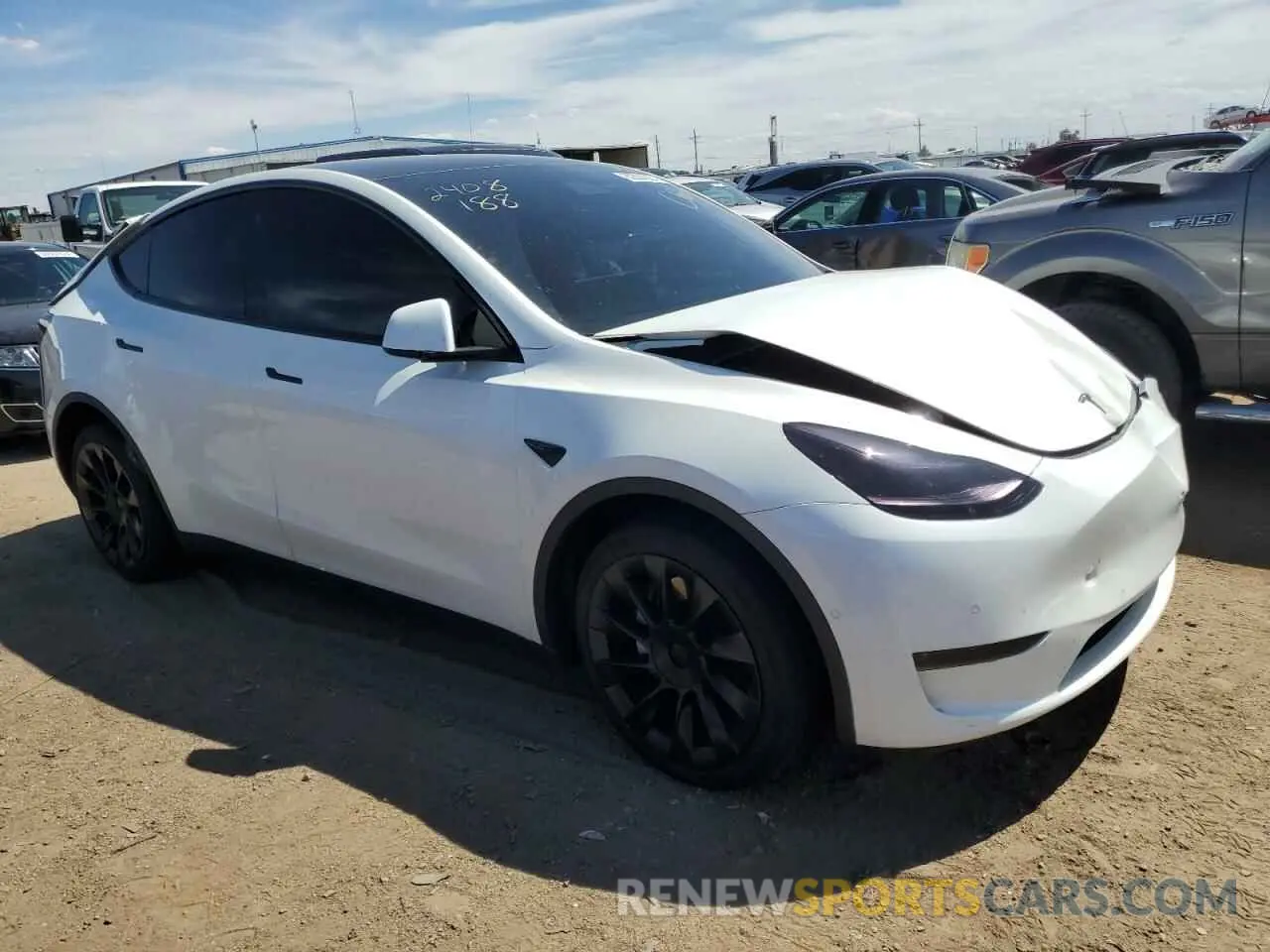 4 Photograph of a damaged car 5YJYGDEE1MF265074 TESLA MODEL Y 2021