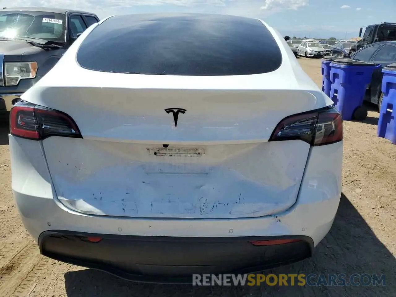 6 Photograph of a damaged car 5YJYGDEE1MF265074 TESLA MODEL Y 2021