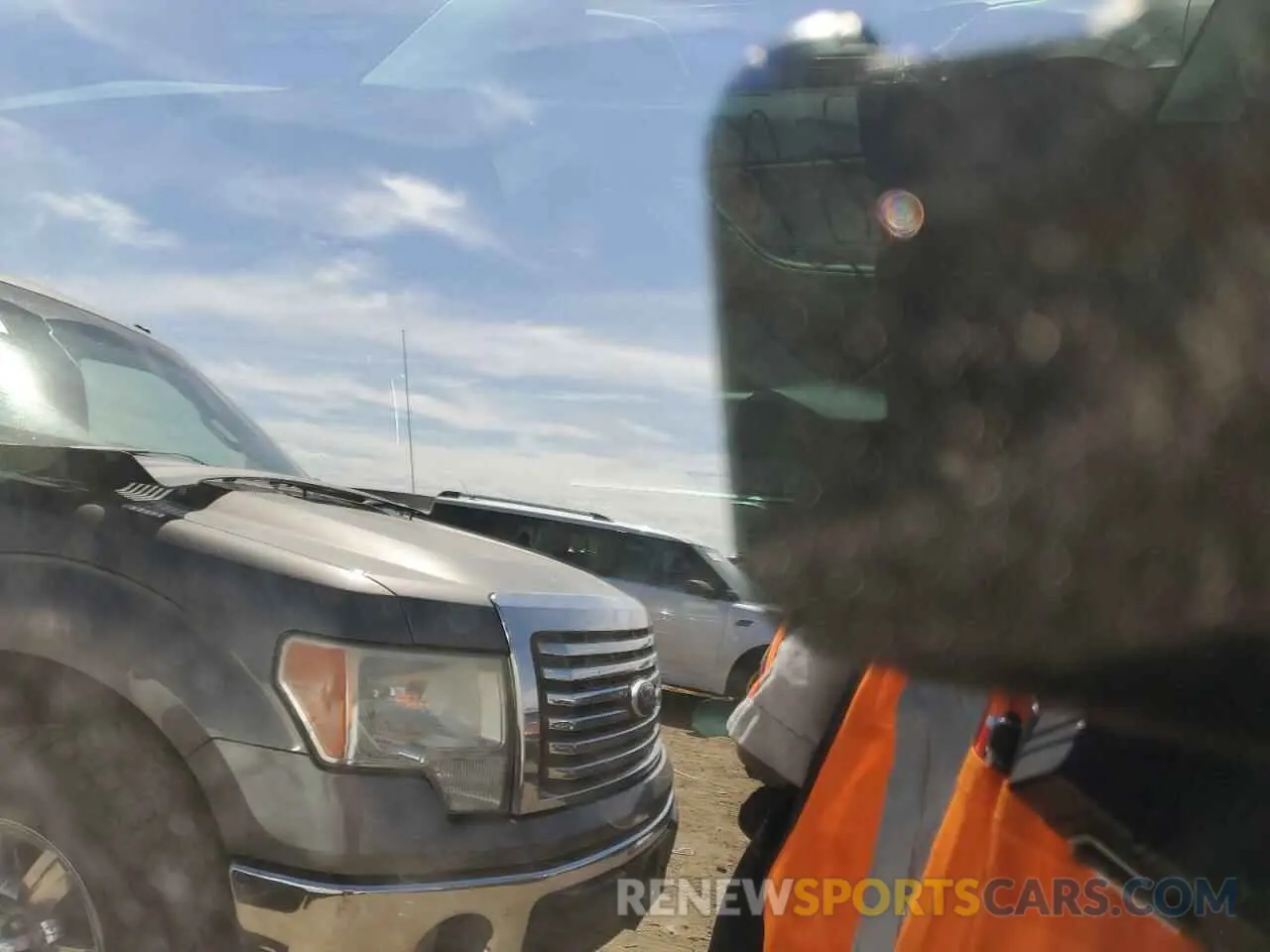 9 Photograph of a damaged car 5YJYGDEE1MF265074 TESLA MODEL Y 2021