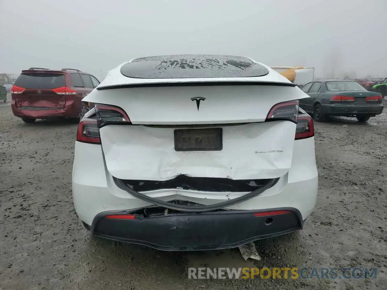 6 Photograph of a damaged car 5YJYGDEE1MF267004 TESLA MODEL Y 2021