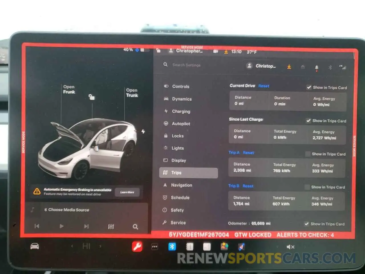 9 Photograph of a damaged car 5YJYGDEE1MF267004 TESLA MODEL Y 2021
