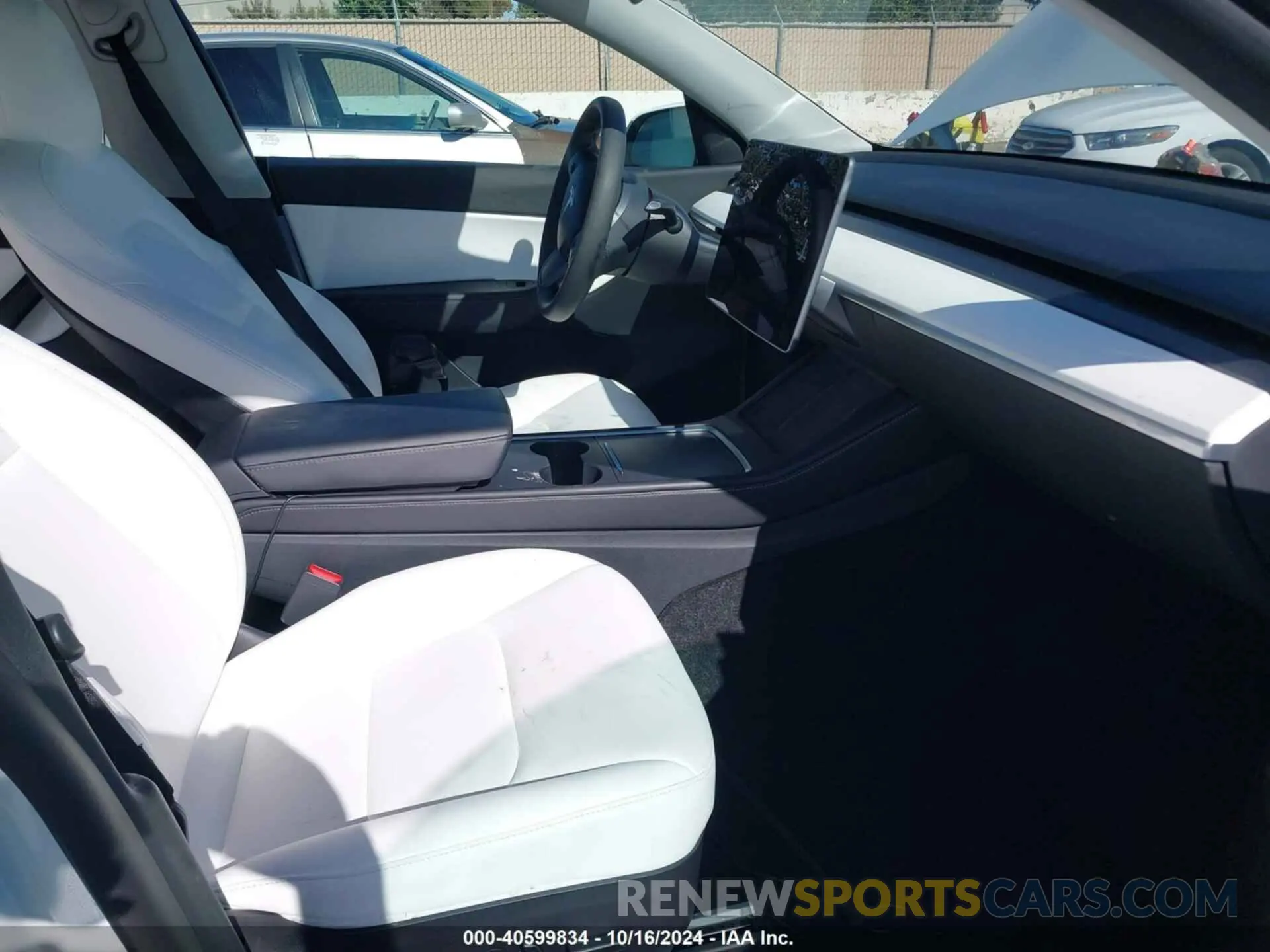 5 Photograph of a damaged car 5YJYGDEE1MF269917 TESLA MODEL Y 2021