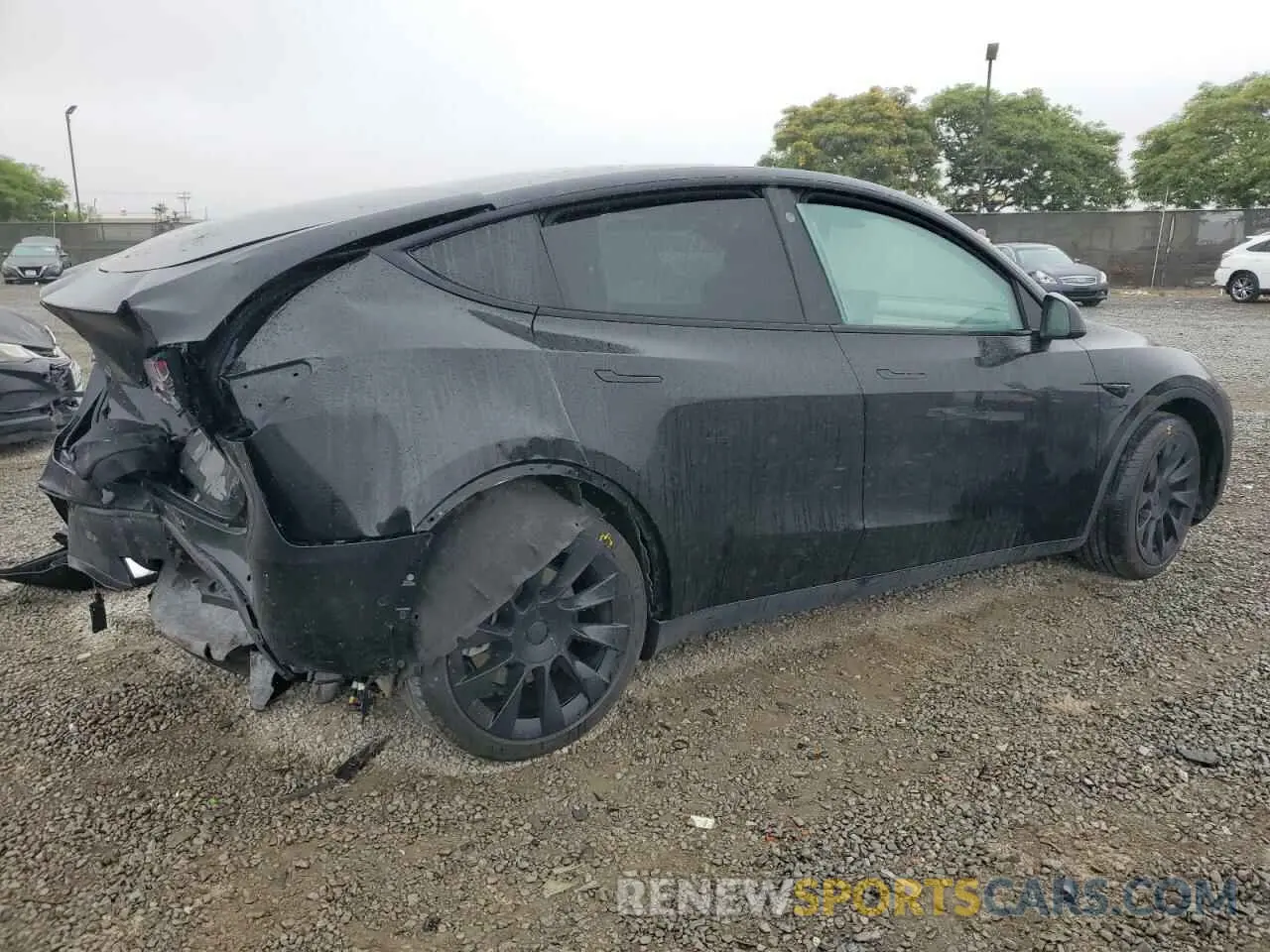 3 Photograph of a damaged car 5YJYGDEE1MF270131 TESLA MODEL Y 2021