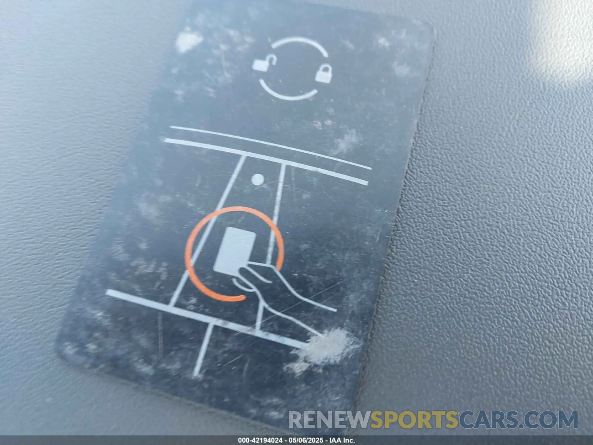 11 Photograph of a damaged car 5YJYGDEE1MF273420 TESLA MODEL Y 2021