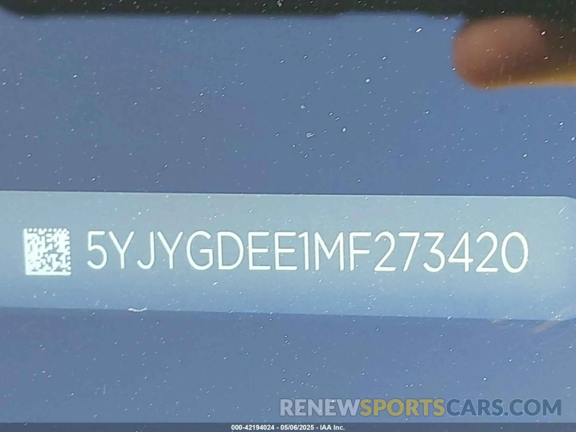 9 Photograph of a damaged car 5YJYGDEE1MF273420 TESLA MODEL Y 2021
