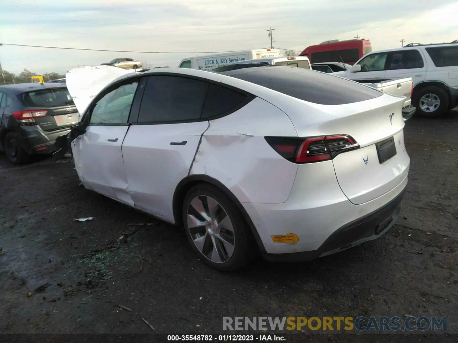 3 Photograph of a damaged car 5YJYGDEE1MF274003 TESLA MODEL Y 2021