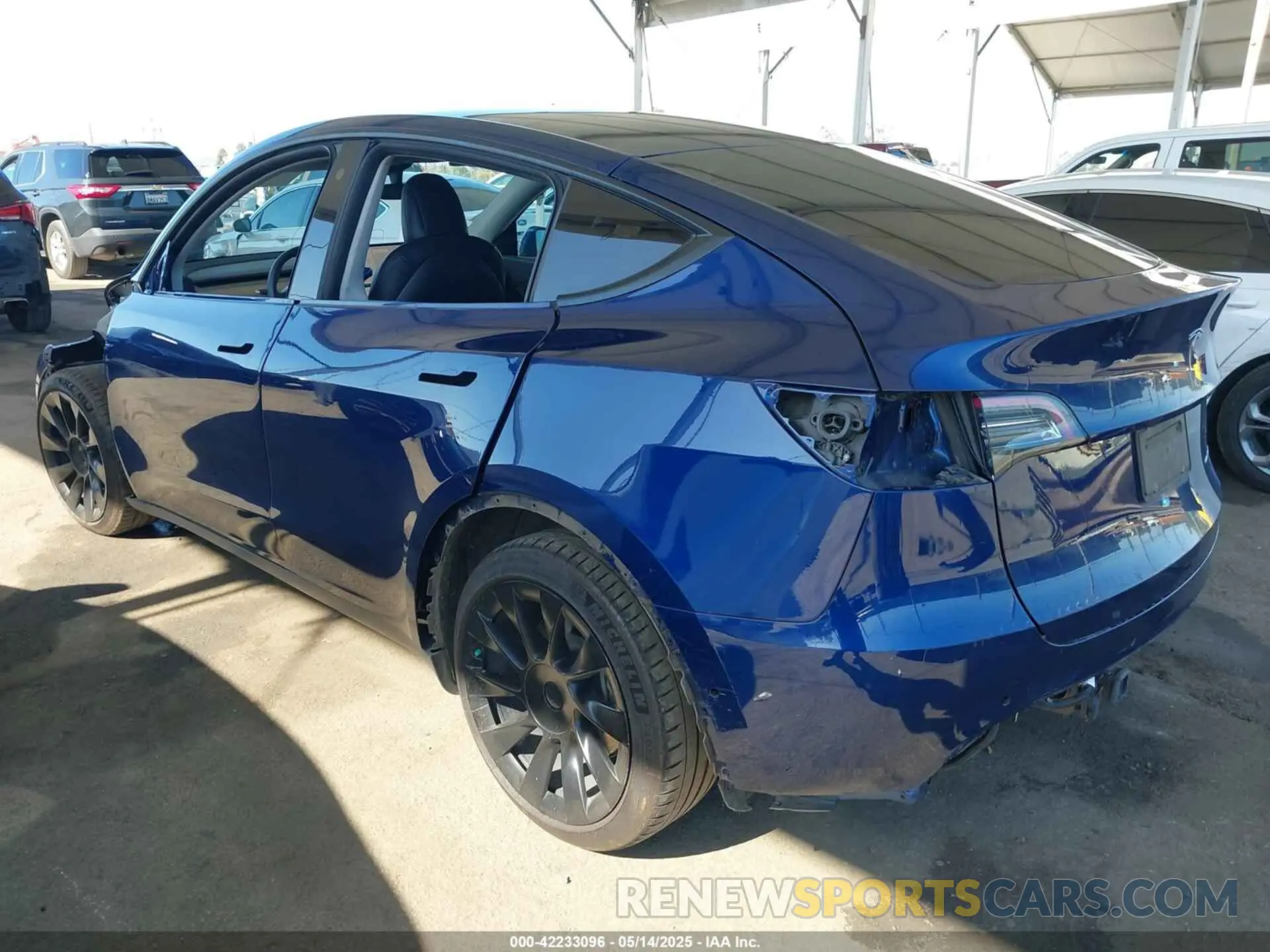 3 Photograph of a damaged car 5YJYGDEE1MF296454 TESLA MODEL Y 2021