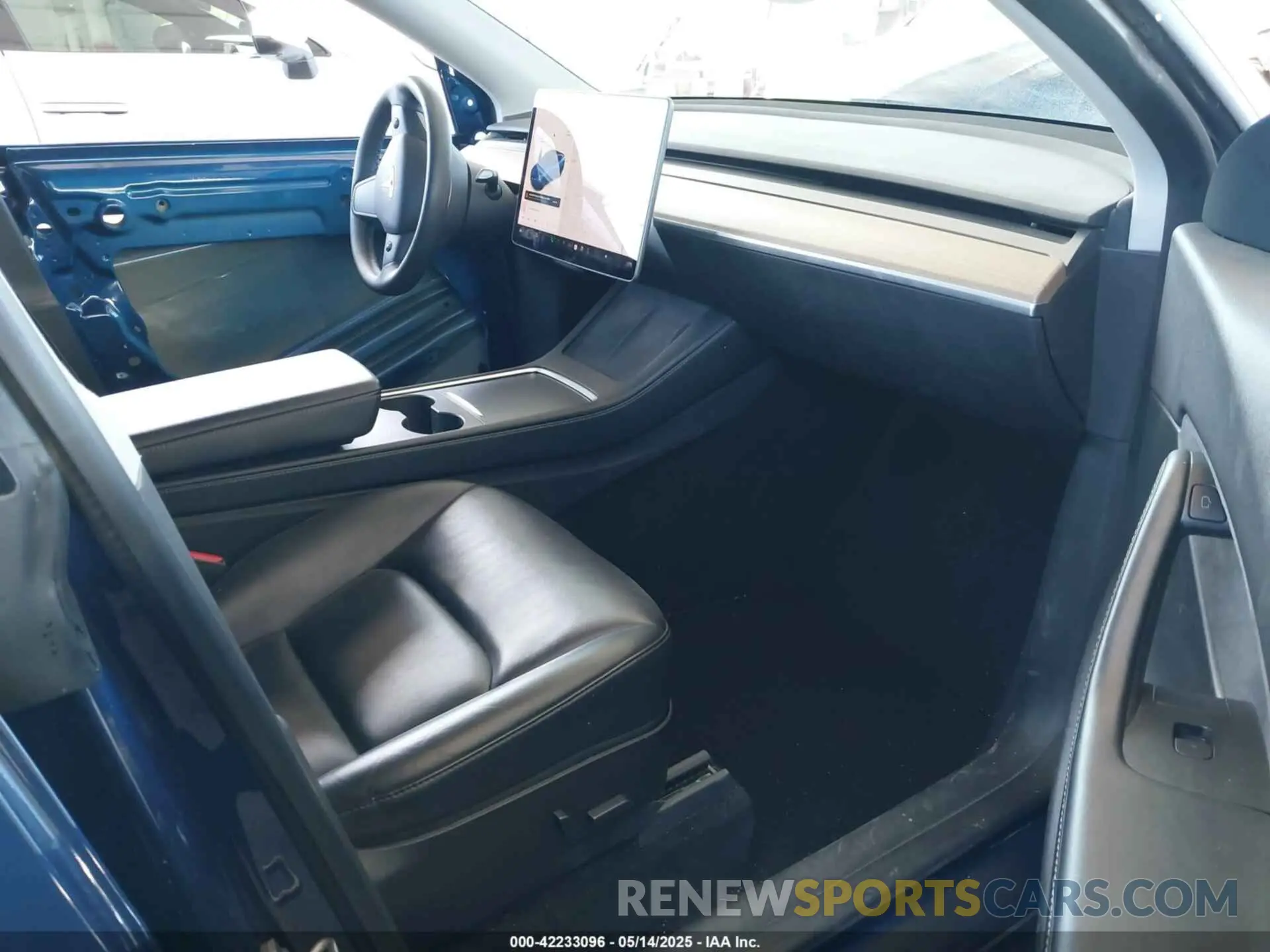 5 Photograph of a damaged car 5YJYGDEE1MF296454 TESLA MODEL Y 2021