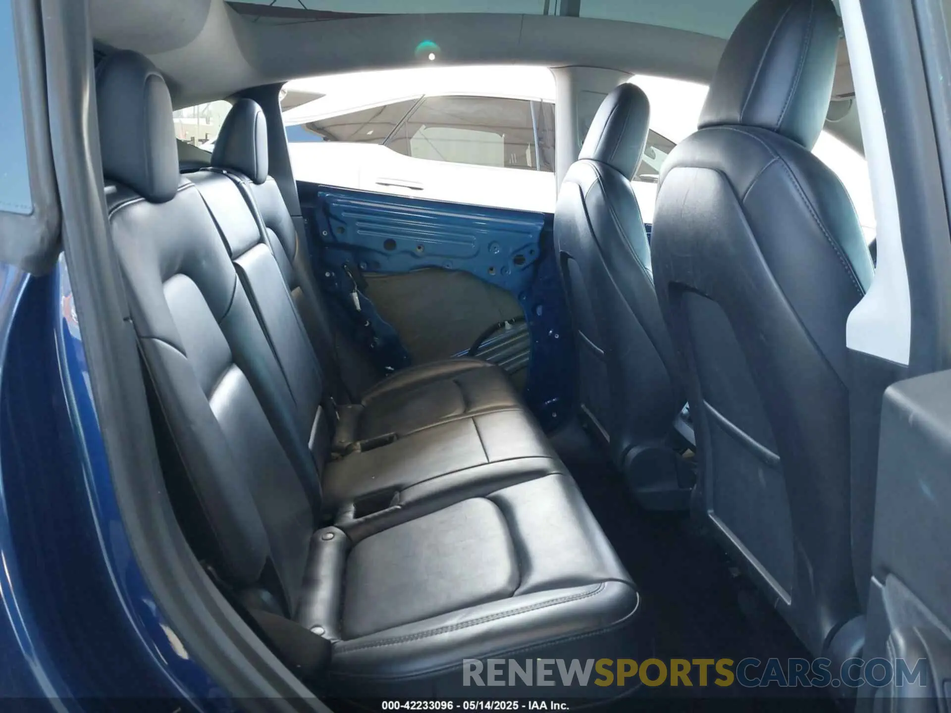 8 Photograph of a damaged car 5YJYGDEE1MF296454 TESLA MODEL Y 2021