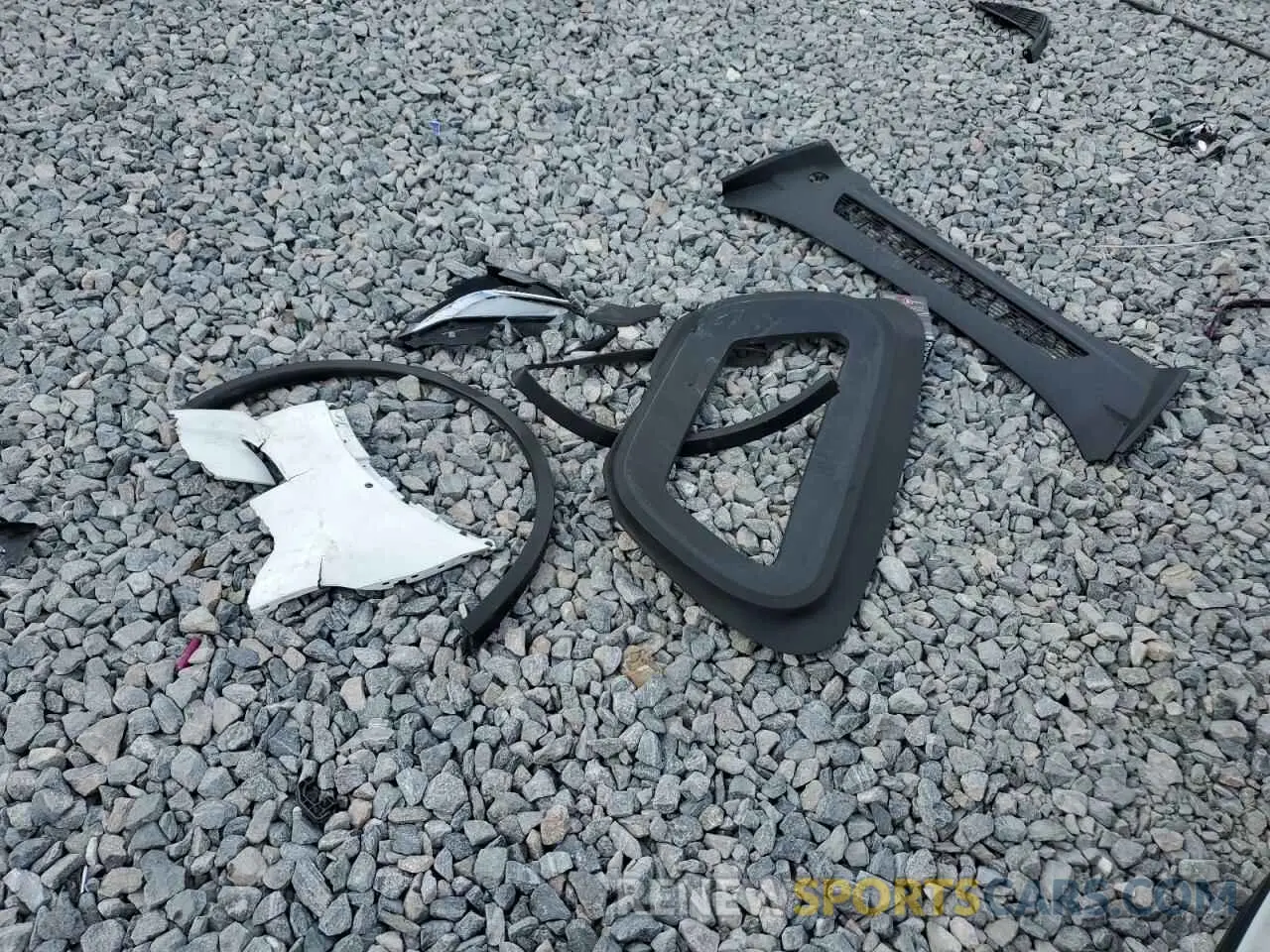 12 Photograph of a damaged car 5YJYGDEE1MF301037 TESLA MODEL Y 2021