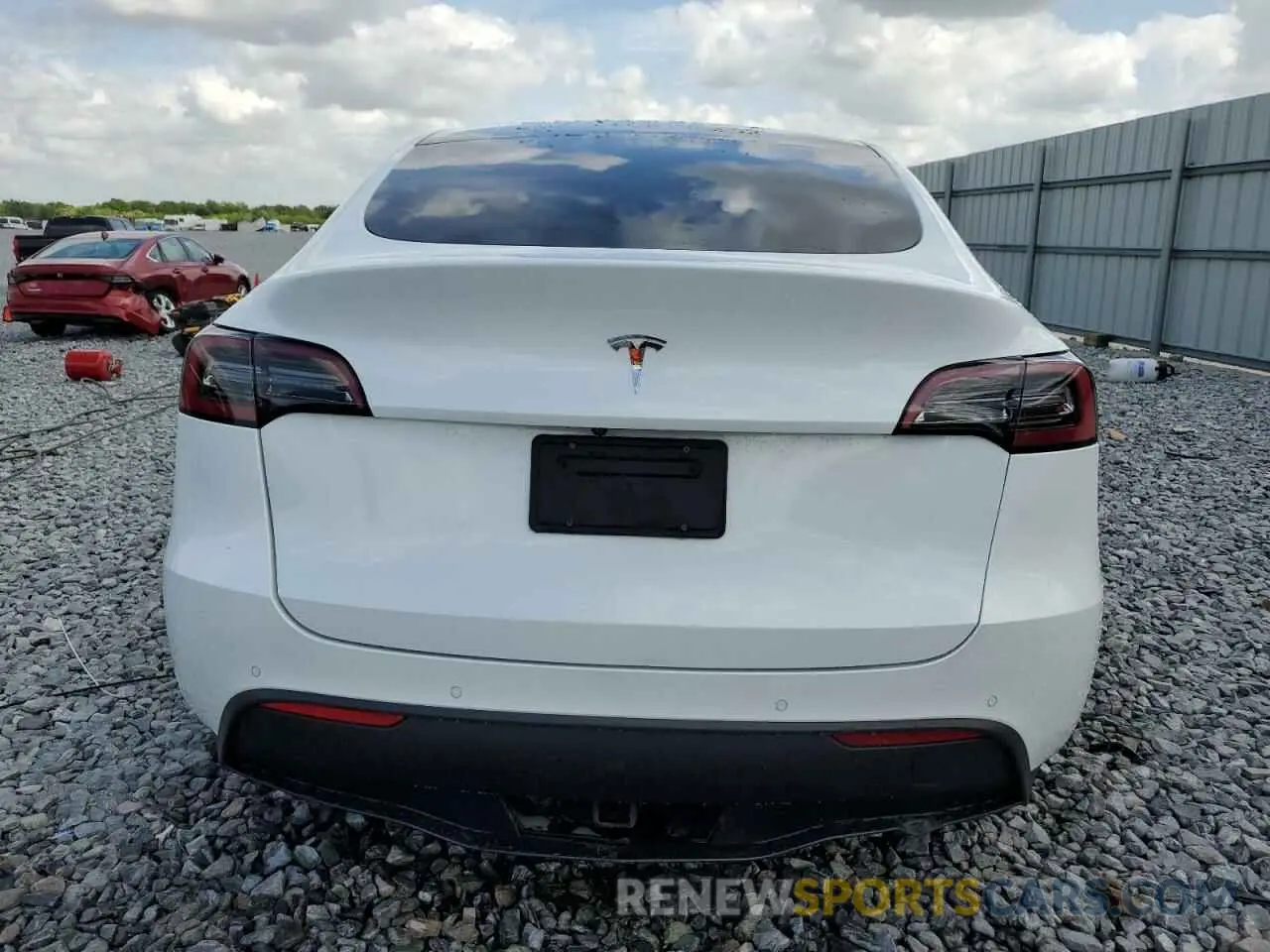 6 Photograph of a damaged car 5YJYGDEE1MF301037 TESLA MODEL Y 2021