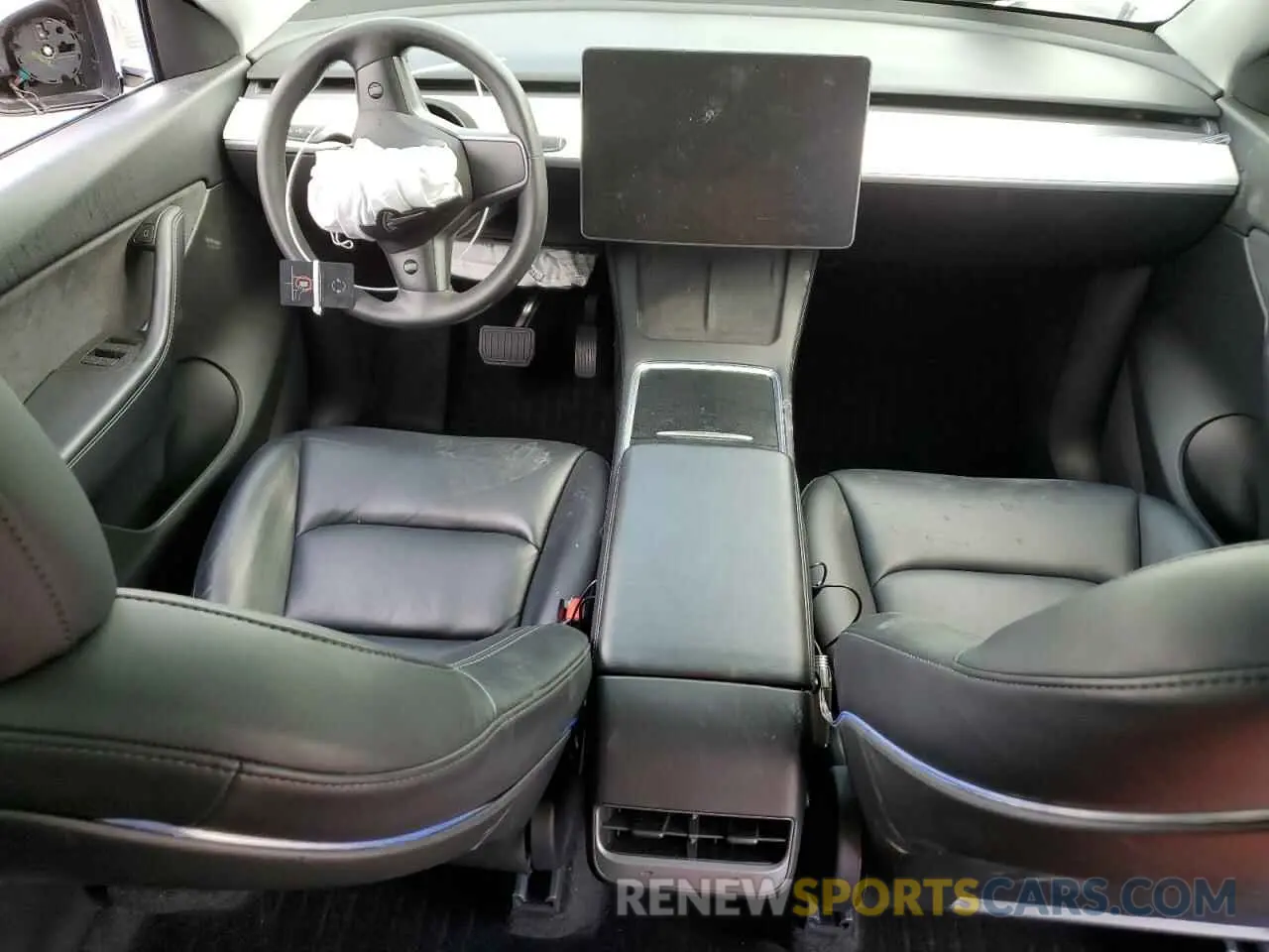 8 Photograph of a damaged car 5YJYGDEE1MF301037 TESLA MODEL Y 2021