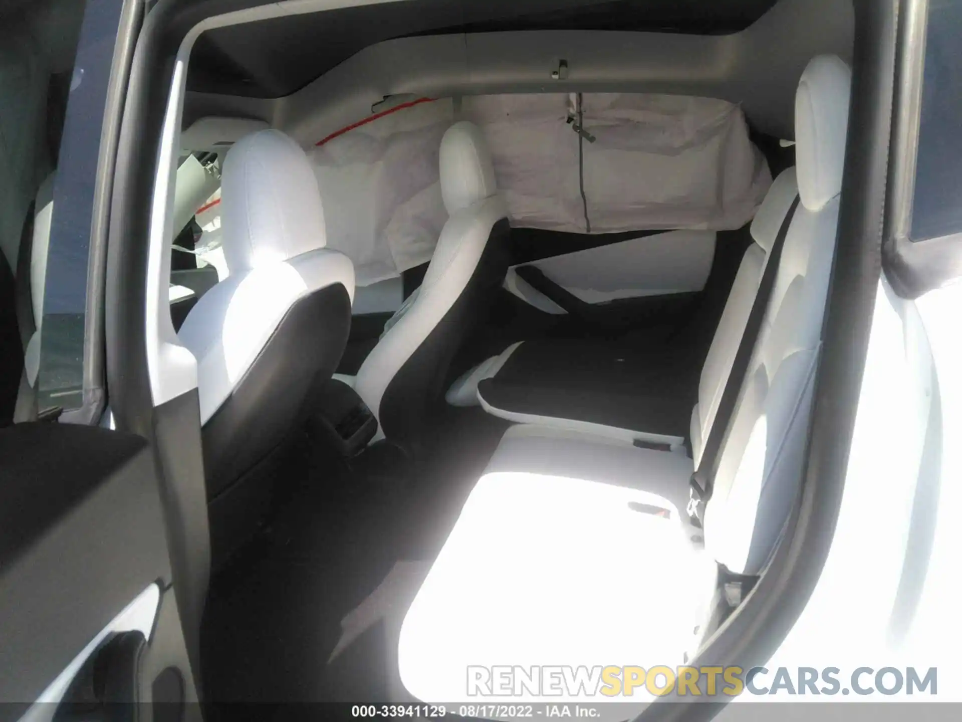 5 Photograph of a damaged car 5YJYGDEE2MF061352 TESLA MODEL Y 2021