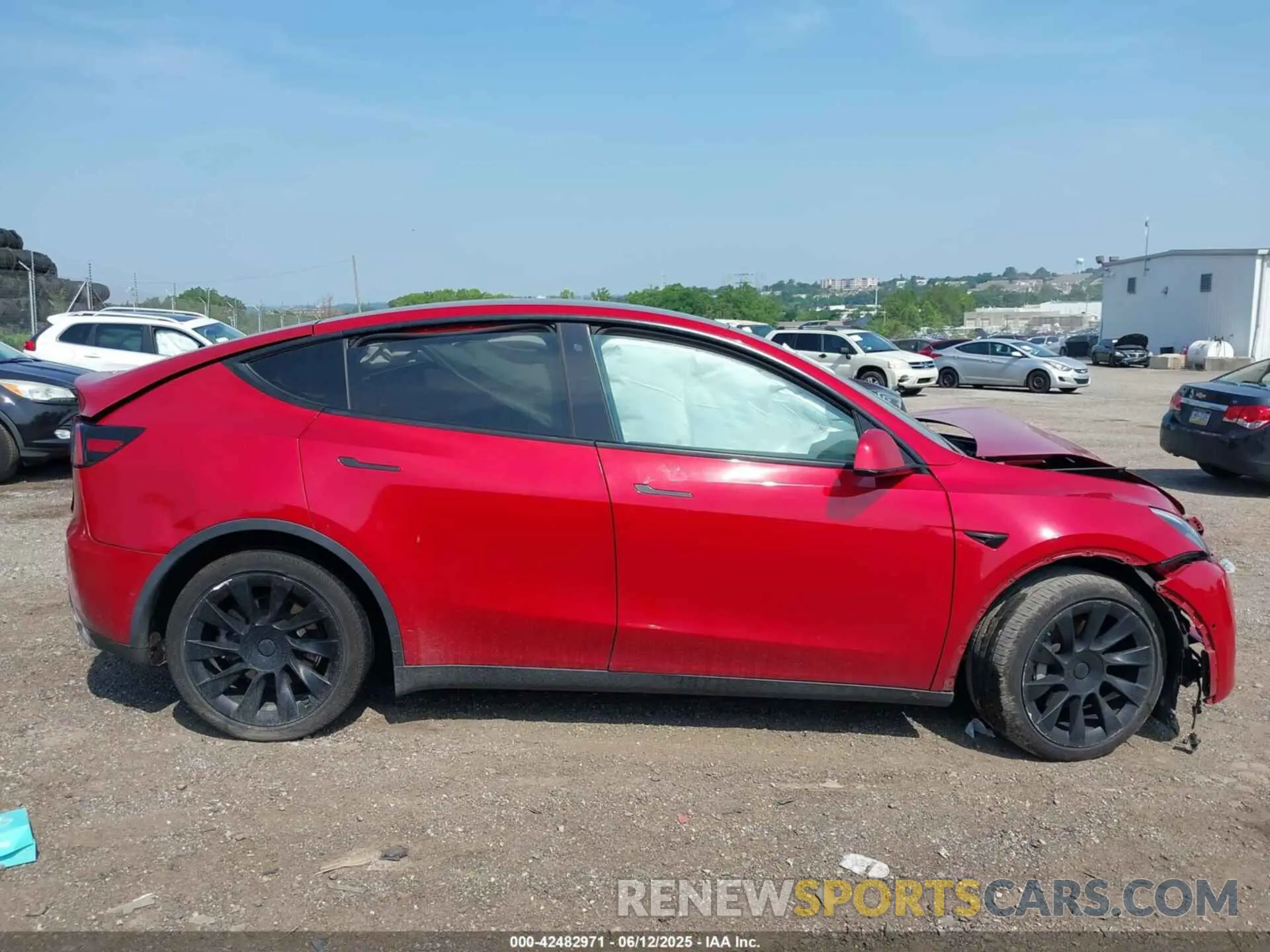 12 Photograph of a damaged car 5YJYGDEE2MF062405 TESLA MODEL Y 2021