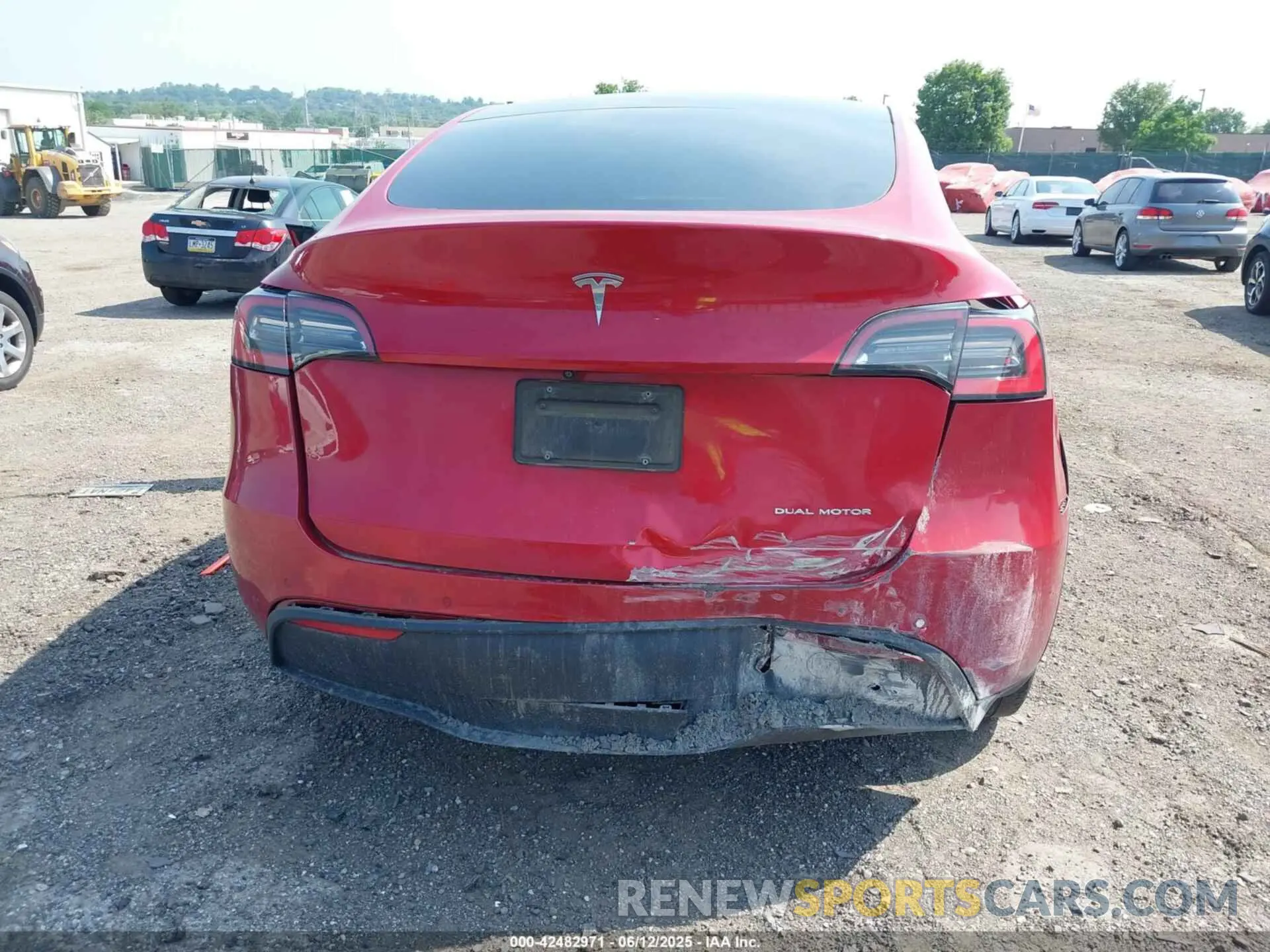6 Photograph of a damaged car 5YJYGDEE2MF062405 TESLA MODEL Y 2021