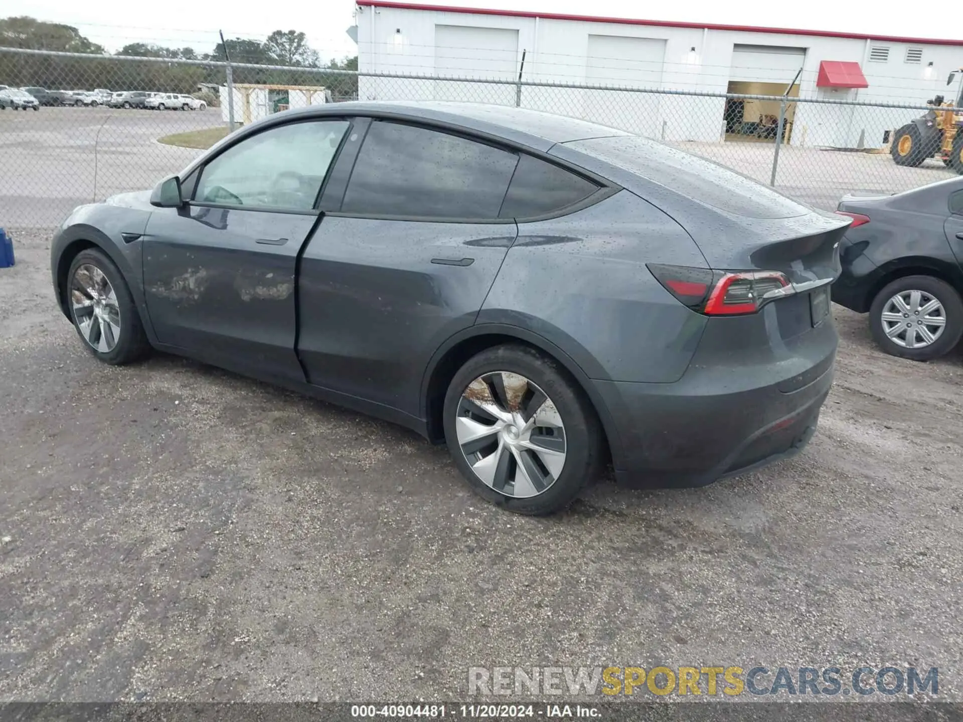 3 Photograph of a damaged car 5YJYGDEE2MF068768 TESLA MODEL Y 2021
