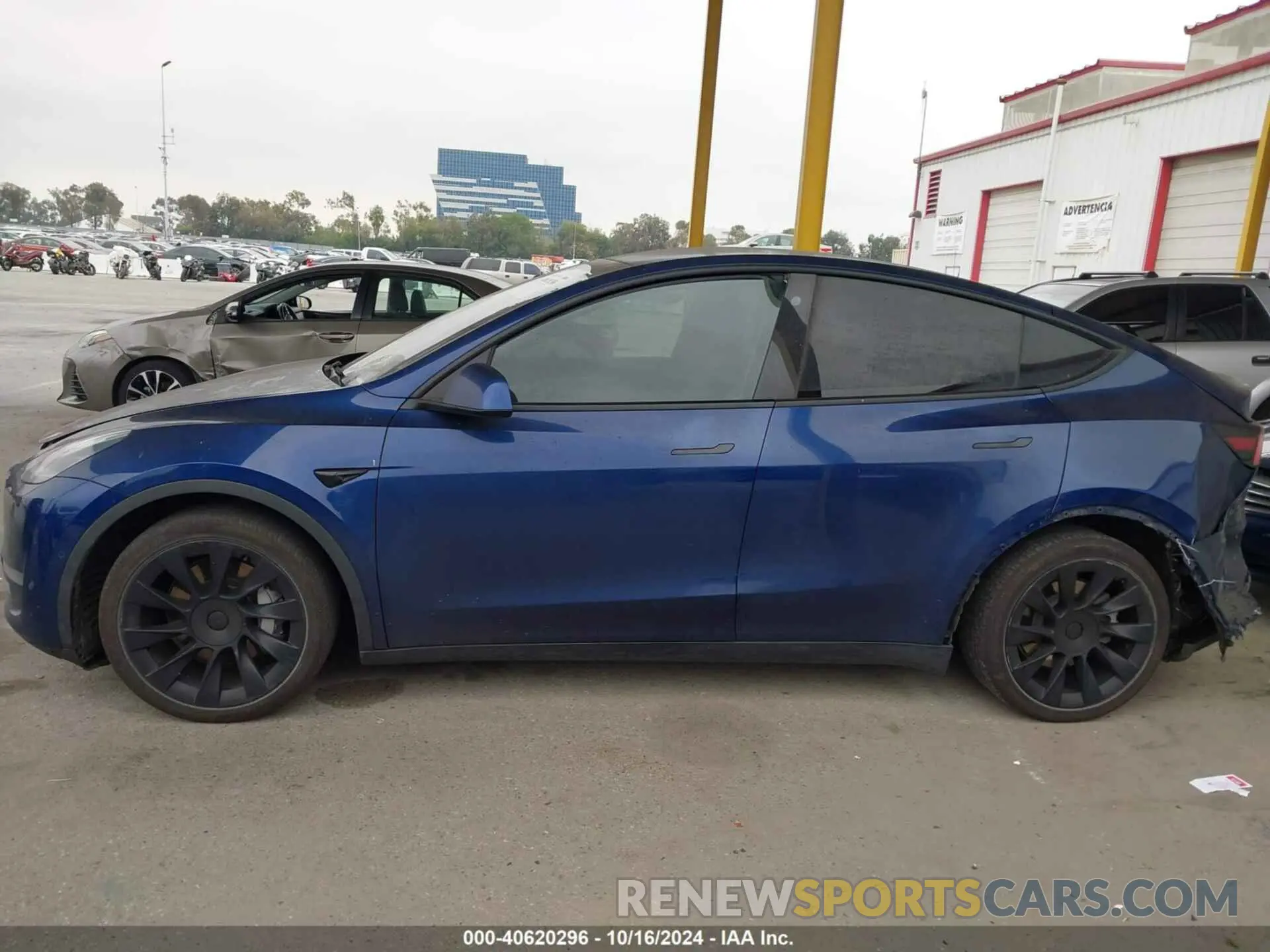 14 Photograph of a damaged car 5YJYGDEE2MF070732 TESLA MODEL Y 2021