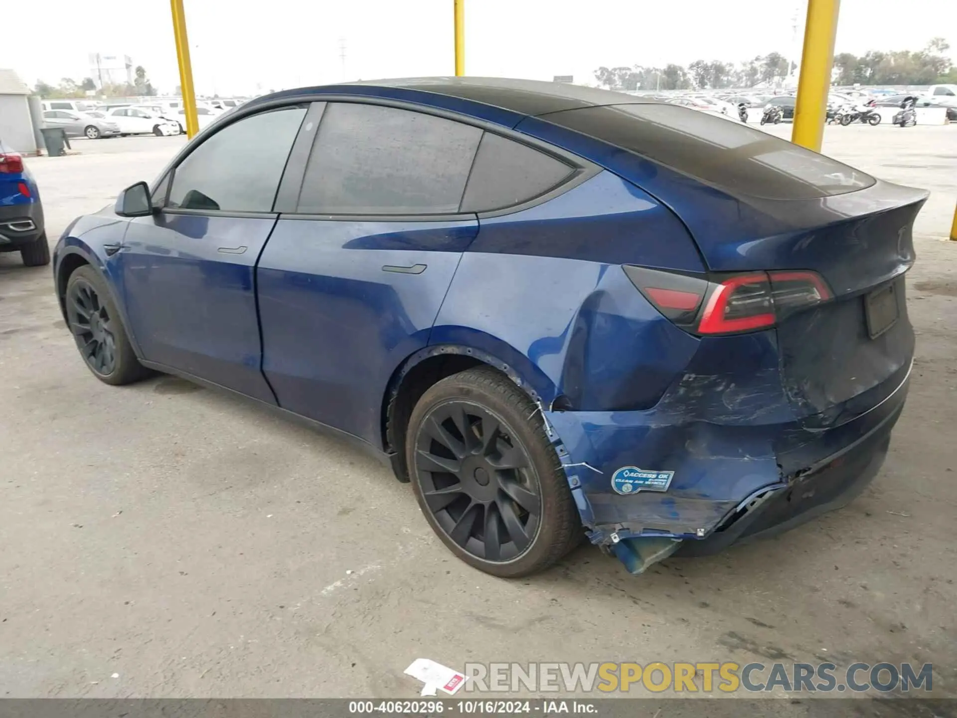 3 Photograph of a damaged car 5YJYGDEE2MF070732 TESLA MODEL Y 2021