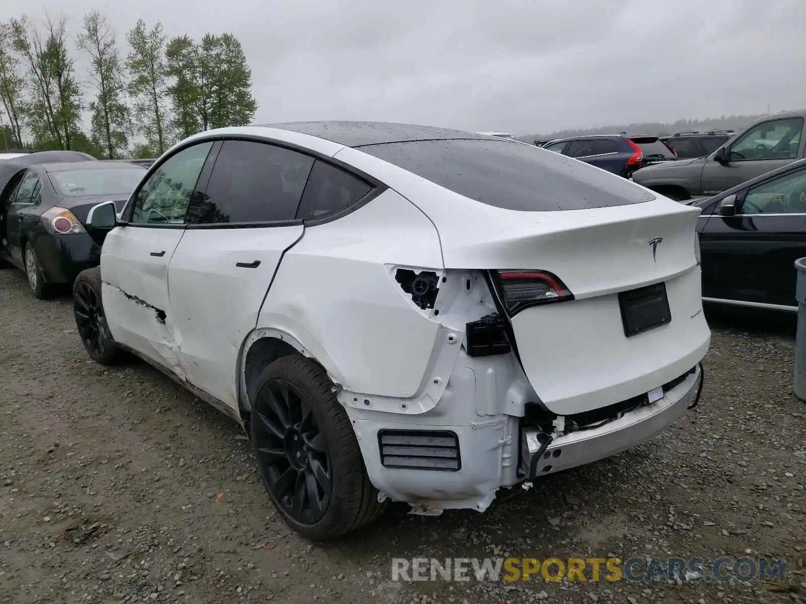 3 Photograph of a damaged car 5YJYGDEE2MF071122 TESLA MODEL Y 2021