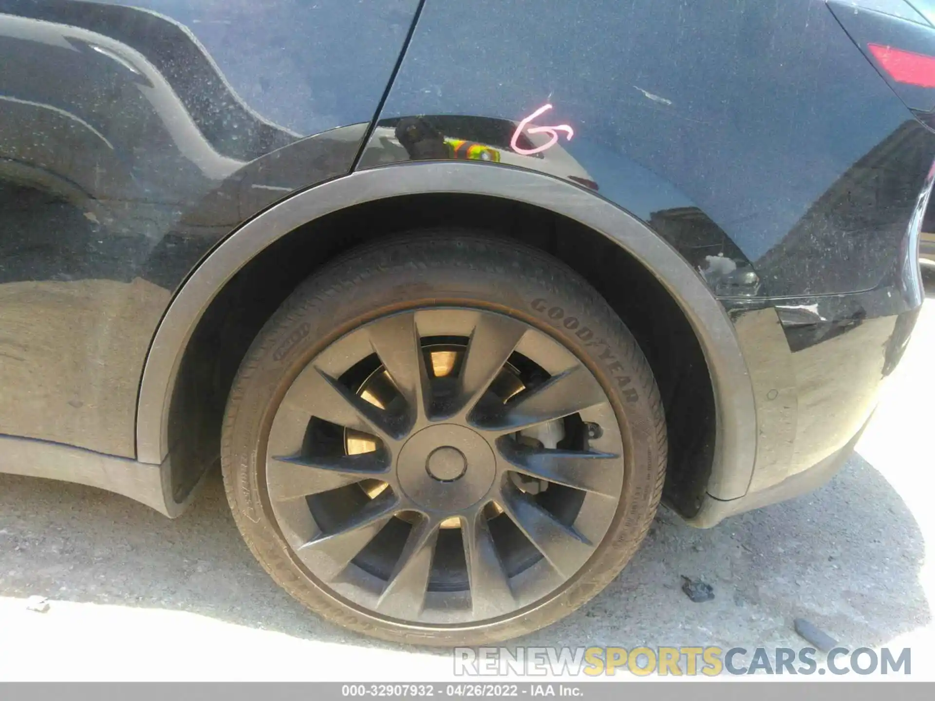 12 Photograph of a damaged car 5YJYGDEE2MF073694 TESLA MODEL Y 2021