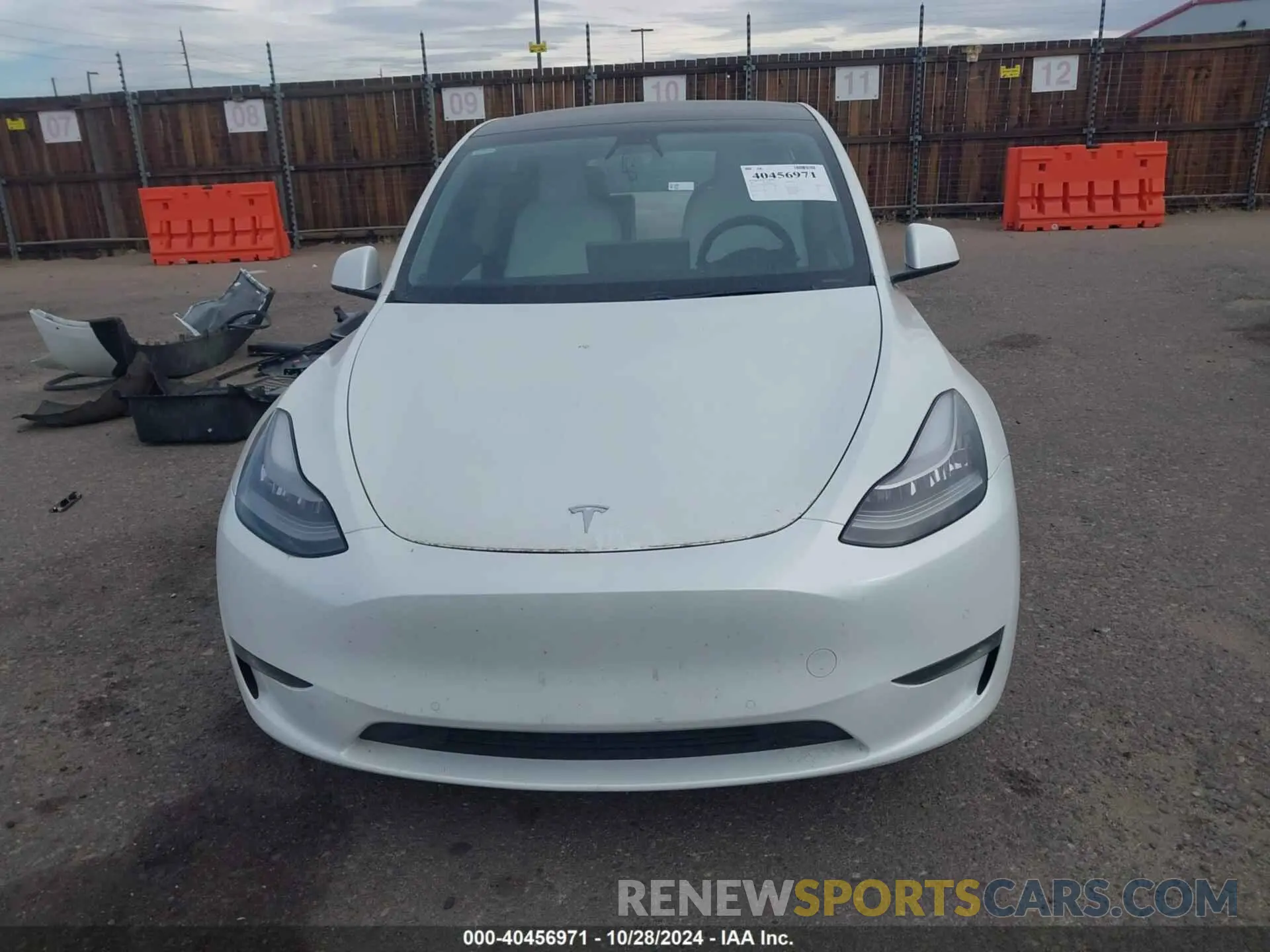 11 Photograph of a damaged car 5YJYGDEE2MF074246 TESLA MODEL Y 2021