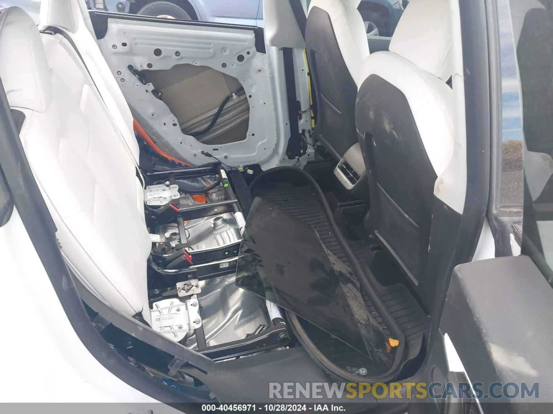 8 Photograph of a damaged car 5YJYGDEE2MF074246 TESLA MODEL Y 2021