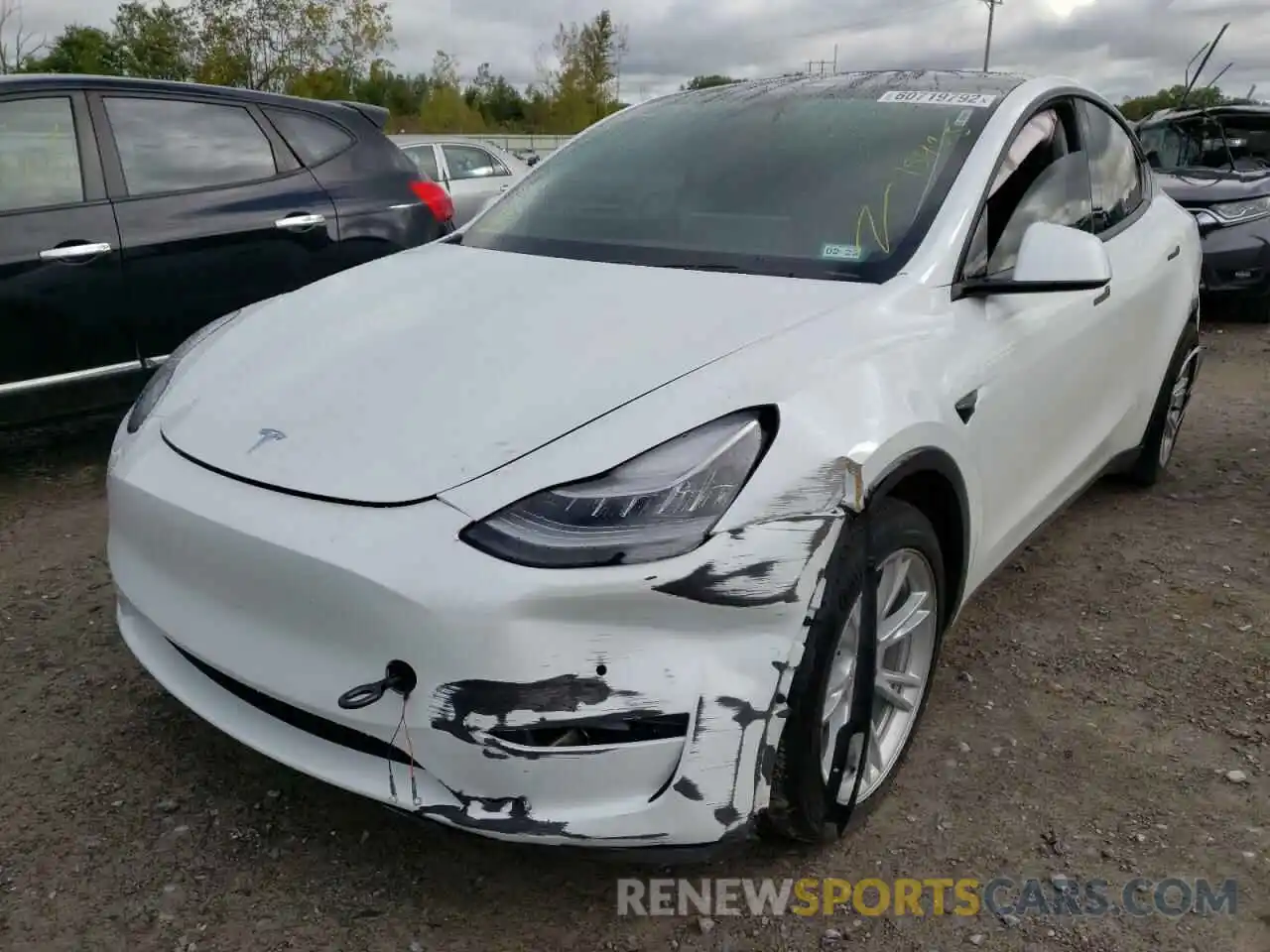 2 Photograph of a damaged car 5YJYGDEE2MF074876 TESLA MODEL Y 2021