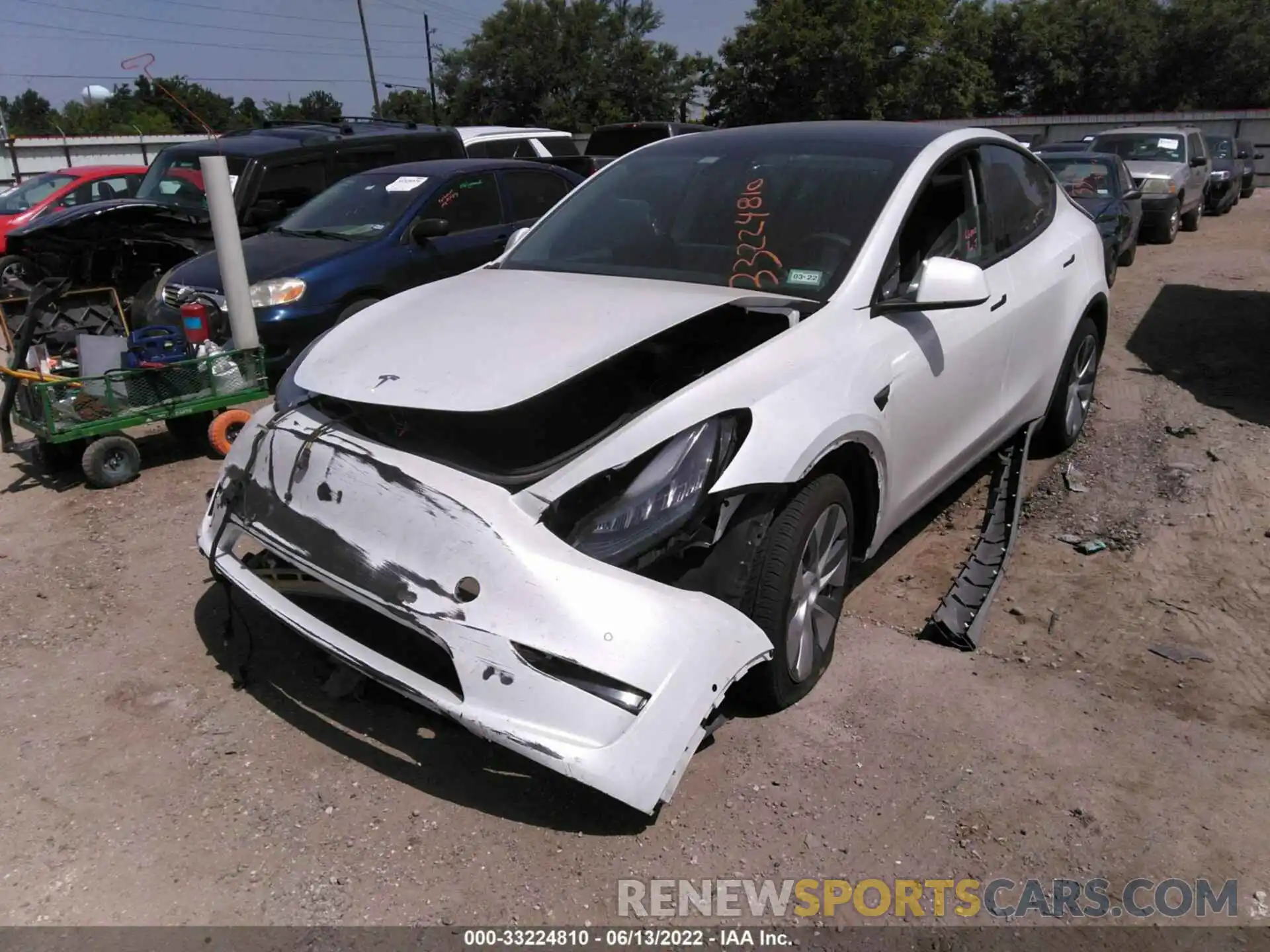 2 Photograph of a damaged car 5YJYGDEE2MF083397 TESLA MODEL Y 2021