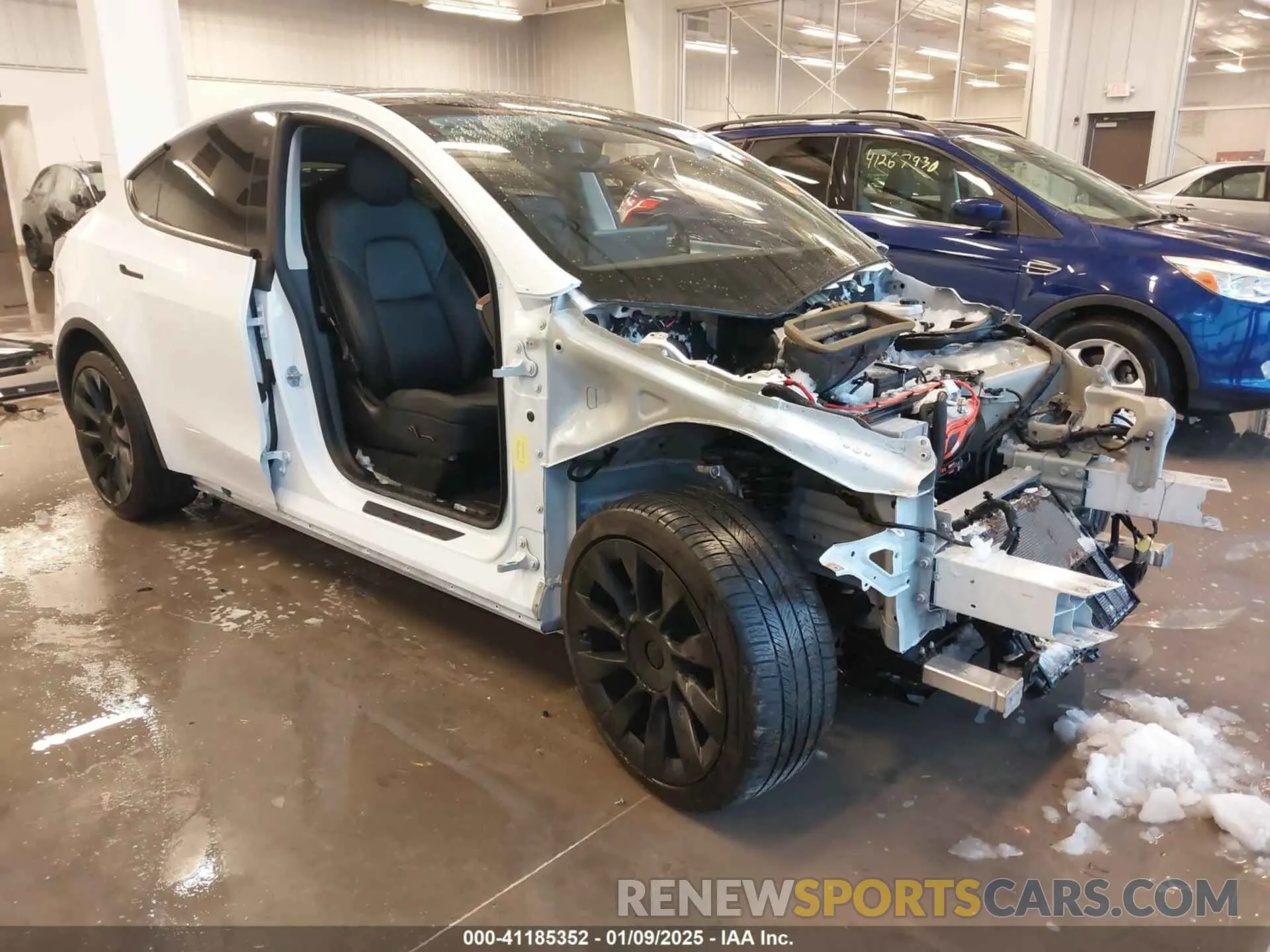 1 Photograph of a damaged car 5YJYGDEE2MF084839 TESLA MODEL Y 2021