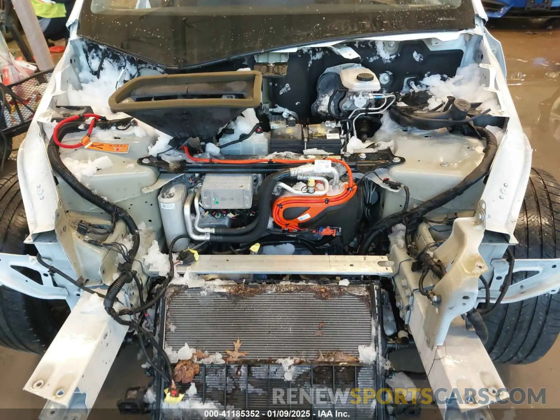 10 Photograph of a damaged car 5YJYGDEE2MF084839 TESLA MODEL Y 2021