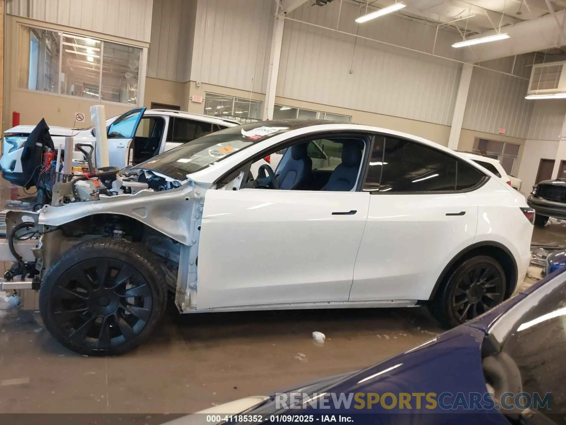 15 Photograph of a damaged car 5YJYGDEE2MF084839 TESLA MODEL Y 2021
