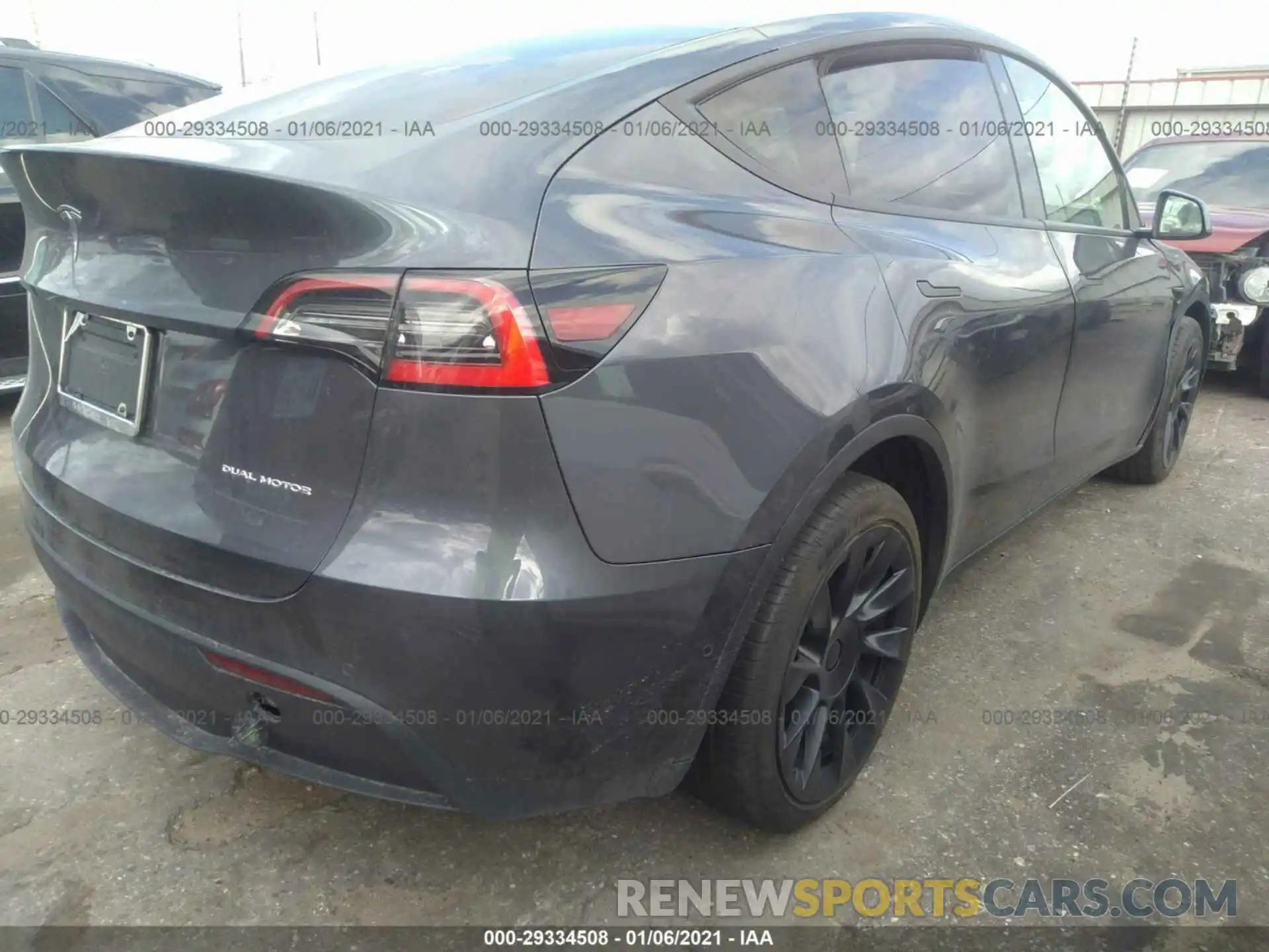 4 Photograph of a damaged car 5YJYGDEE2MF092875 TESLA MODEL Y 2021