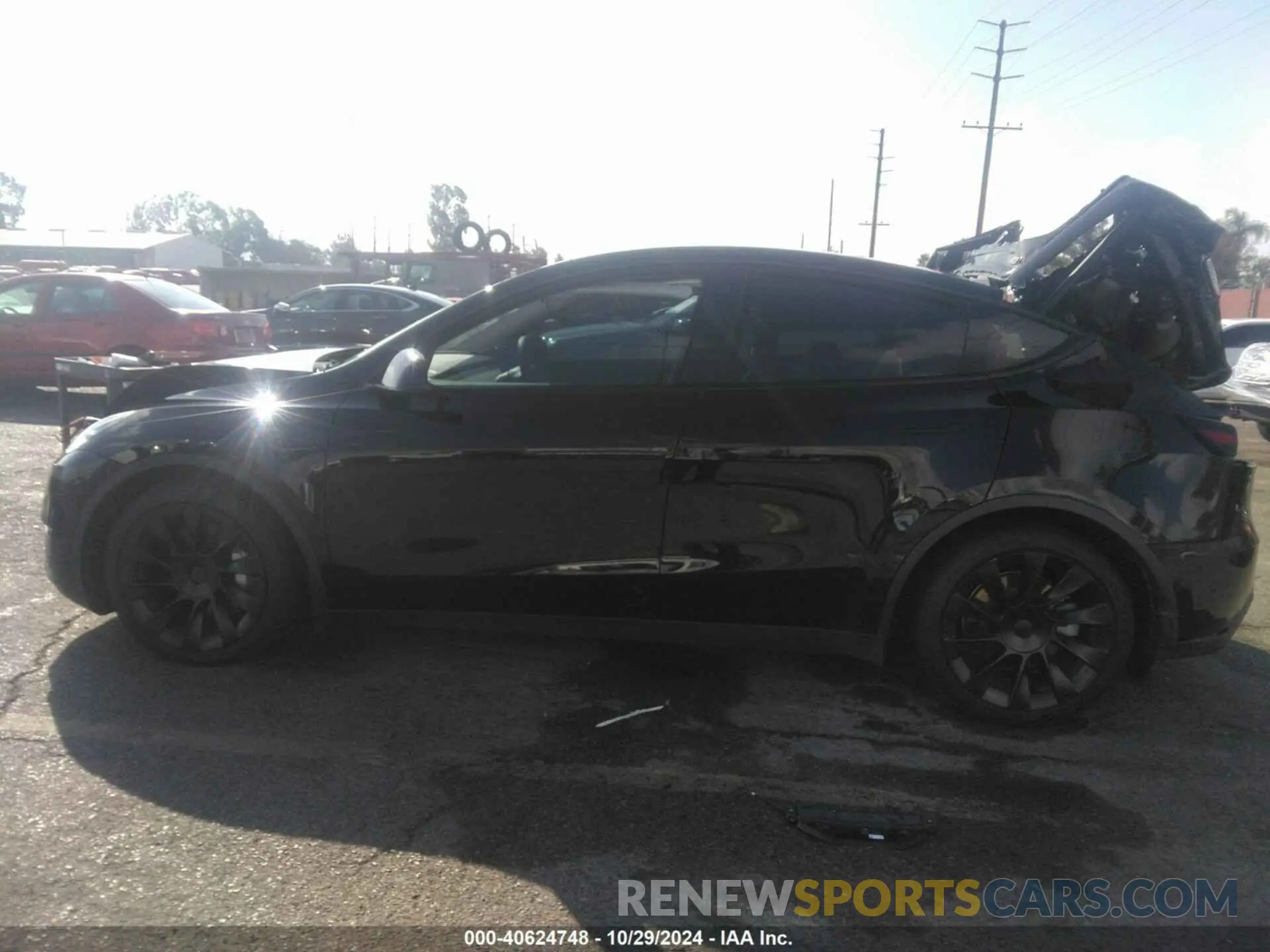 13 Photograph of a damaged car 5YJYGDEE2MF097624 TESLA MODEL Y 2021