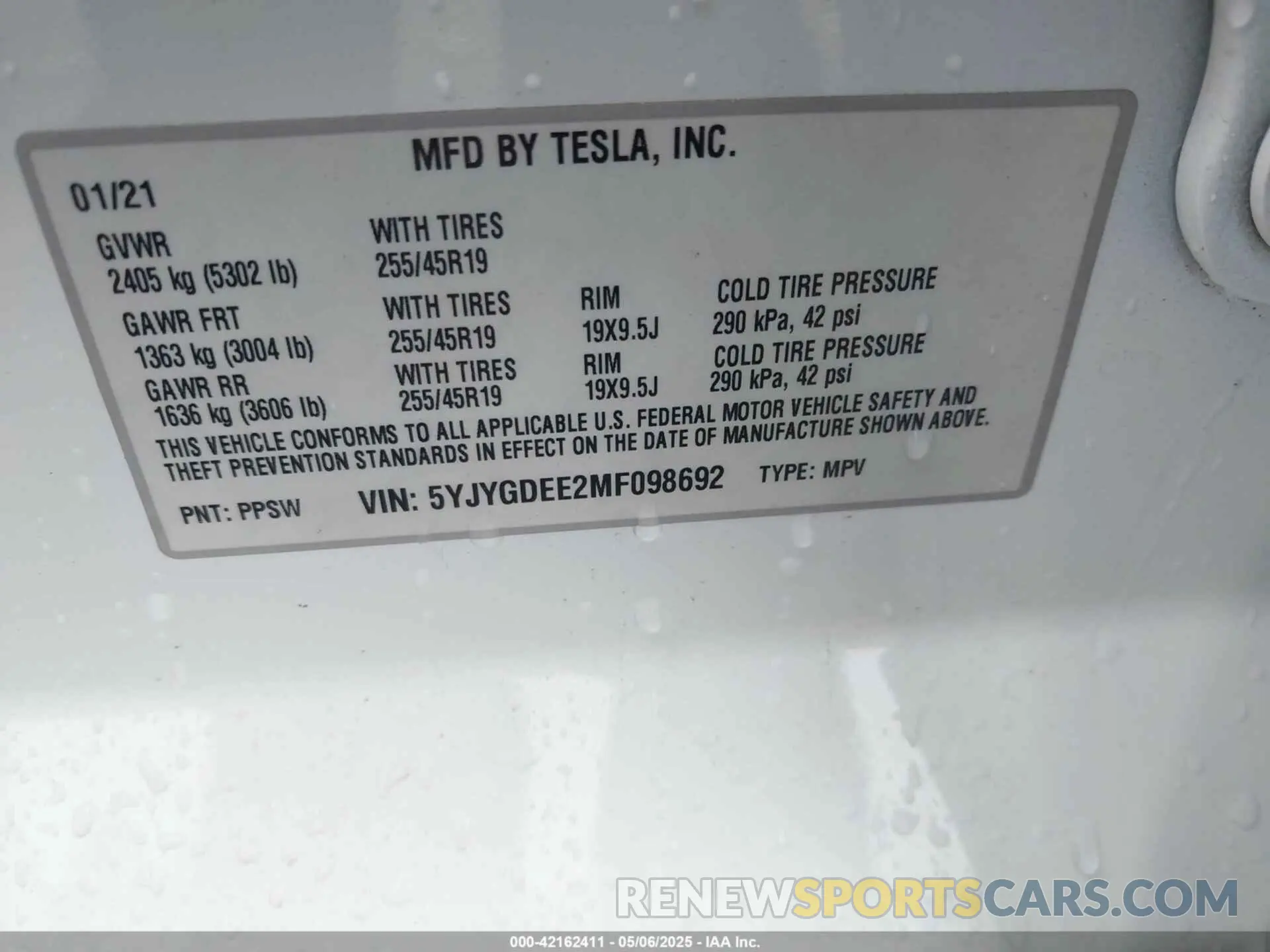 9 Photograph of a damaged car 5YJYGDEE2MF098692 TESLA MODEL Y 2021