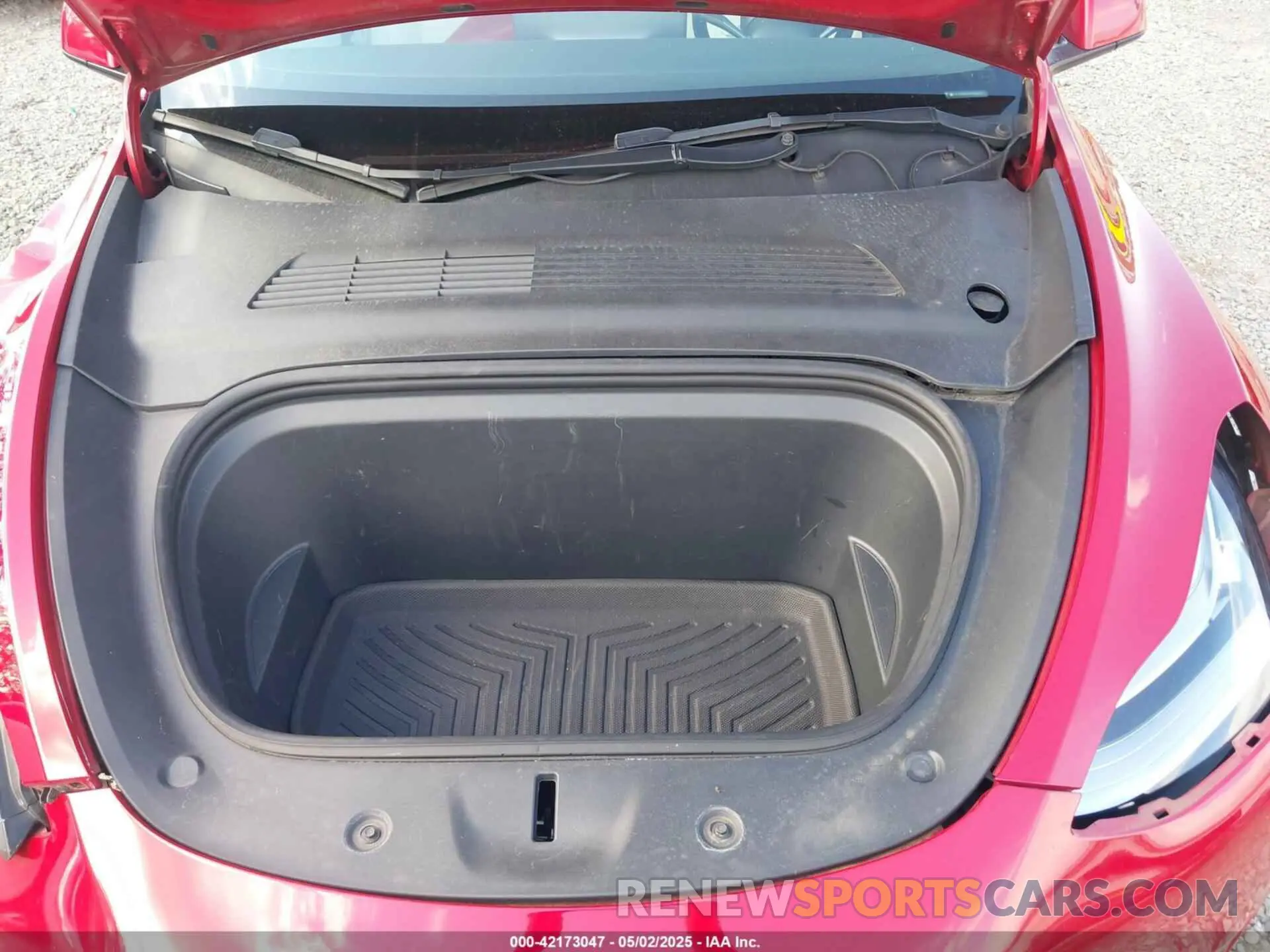 10 Photograph of a damaged car 5YJYGDEE2MF099373 TESLA MODEL Y 2021