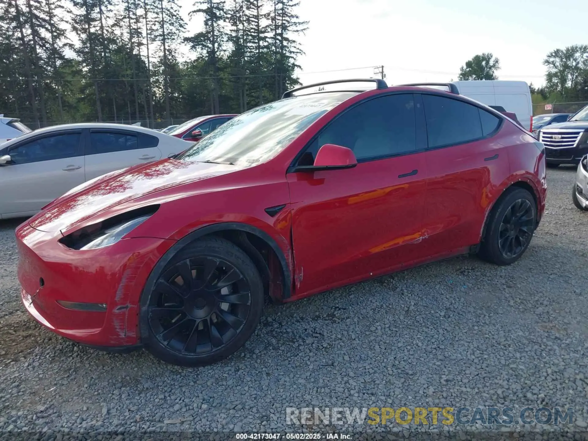 2 Photograph of a damaged car 5YJYGDEE2MF099373 TESLA MODEL Y 2021