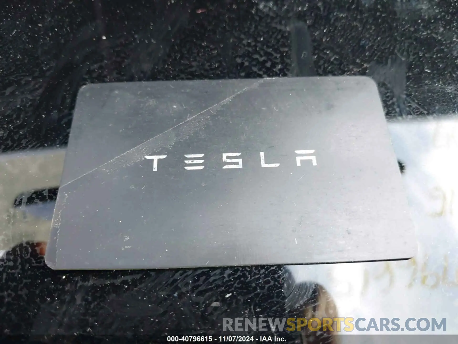 11 Photograph of a damaged car 5YJYGDEE2MF099664 TESLA MODEL Y 2021