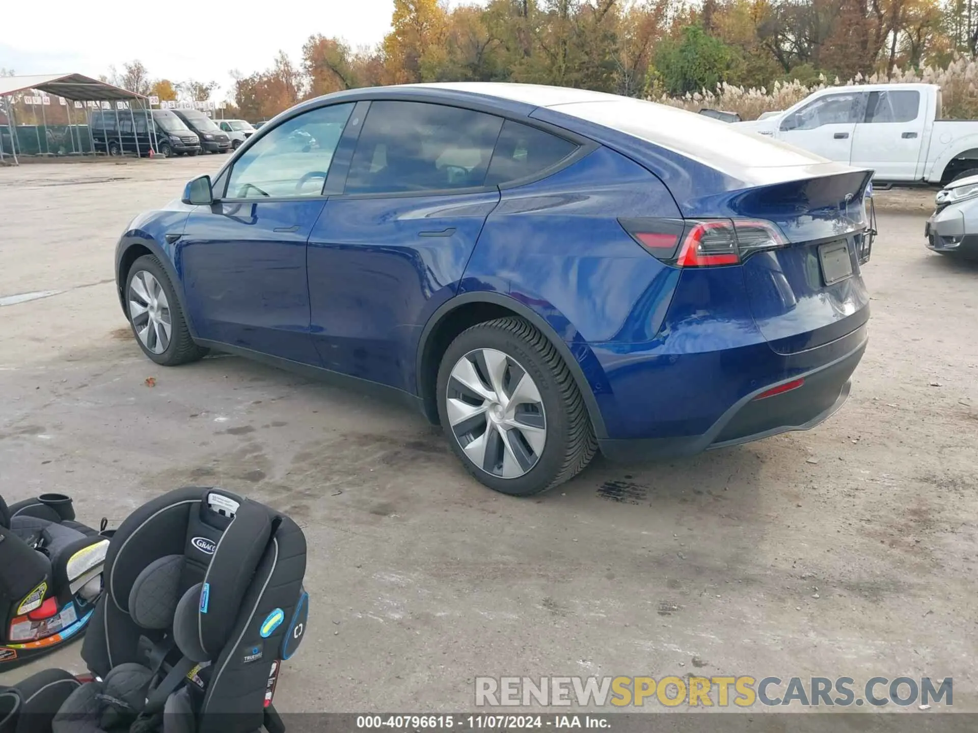 3 Photograph of a damaged car 5YJYGDEE2MF099664 TESLA MODEL Y 2021