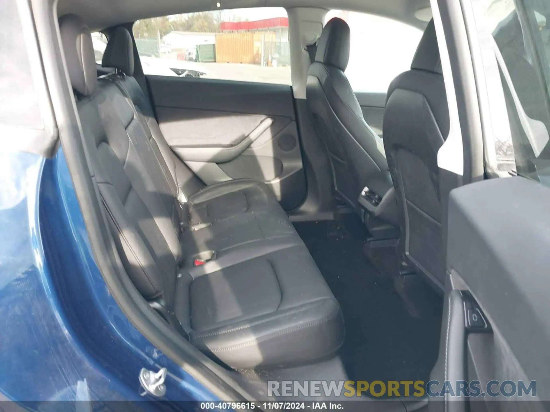 8 Photograph of a damaged car 5YJYGDEE2MF099664 TESLA MODEL Y 2021