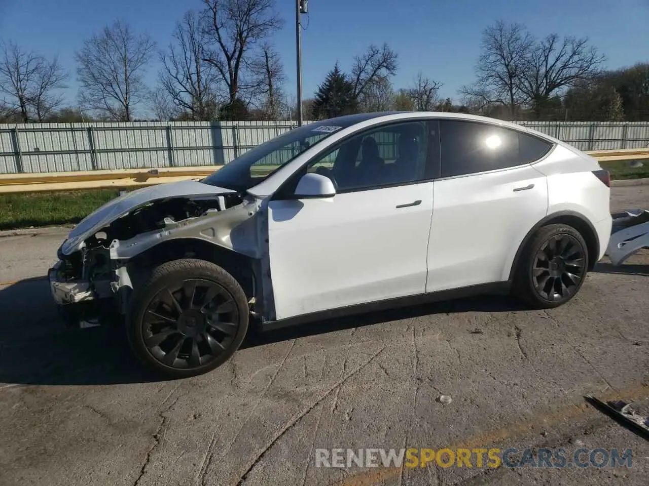 1 Photograph of a damaged car 5YJYGDEE2MF100232 TESLA MODEL Y 2021