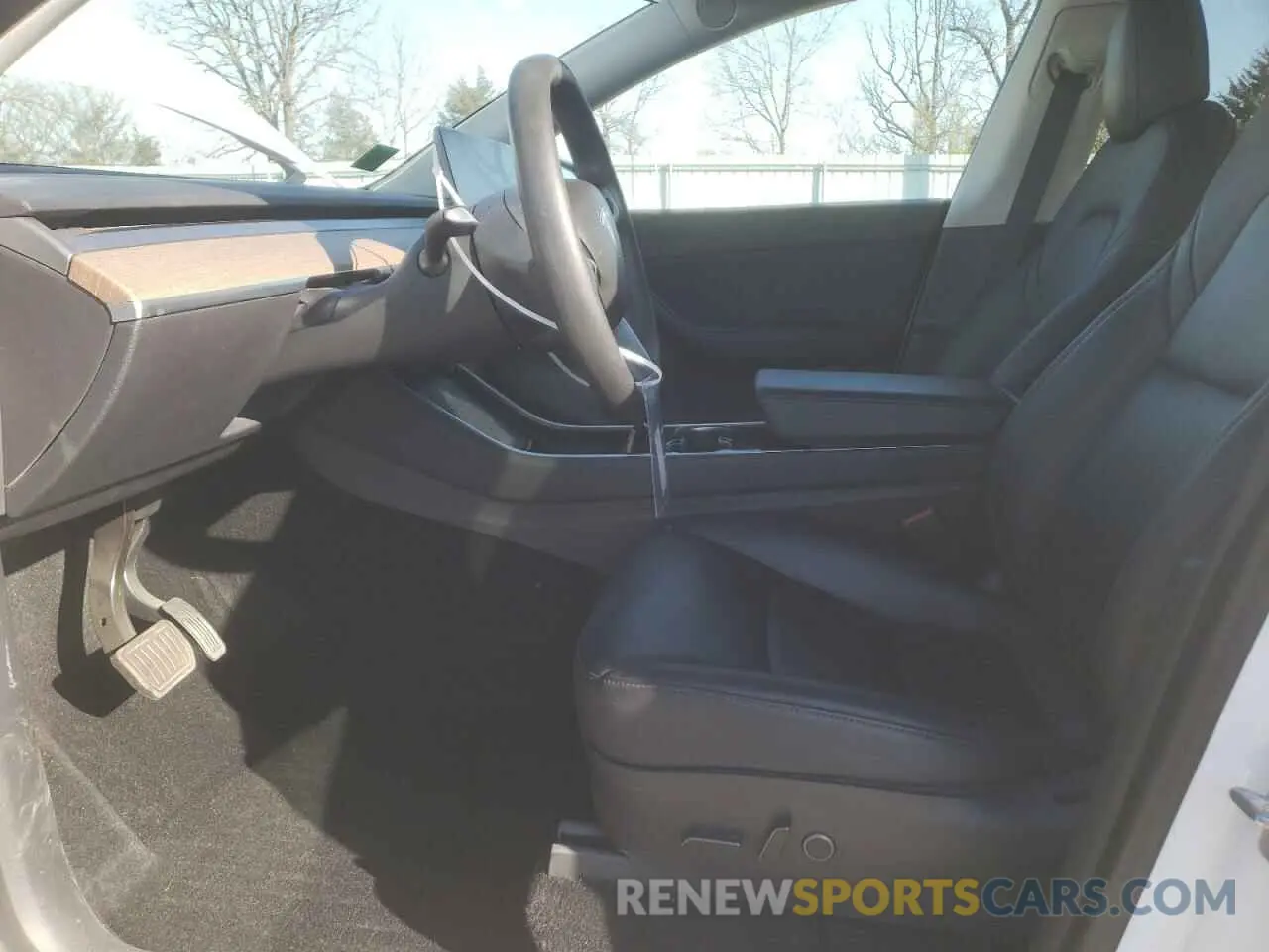 7 Photograph of a damaged car 5YJYGDEE2MF100232 TESLA MODEL Y 2021