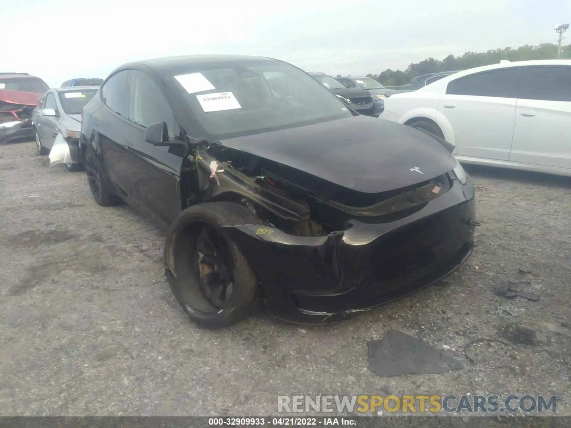 1 Photograph of a damaged car 5YJYGDEE2MF120576 TESLA MODEL Y 2021