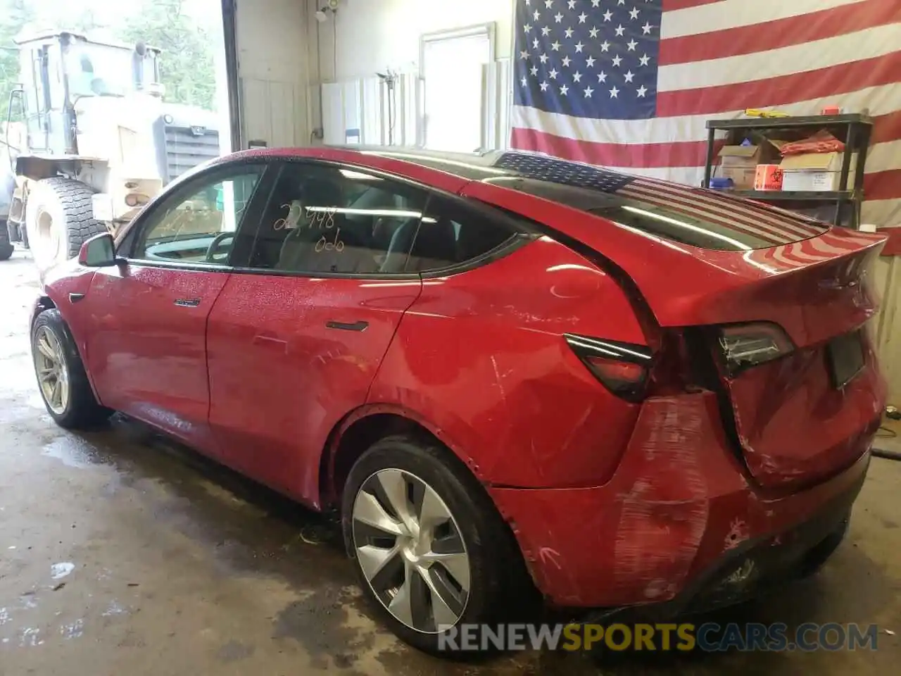 3 Photograph of a damaged car 5YJYGDEE2MF130685 TESLA MODEL Y 2021