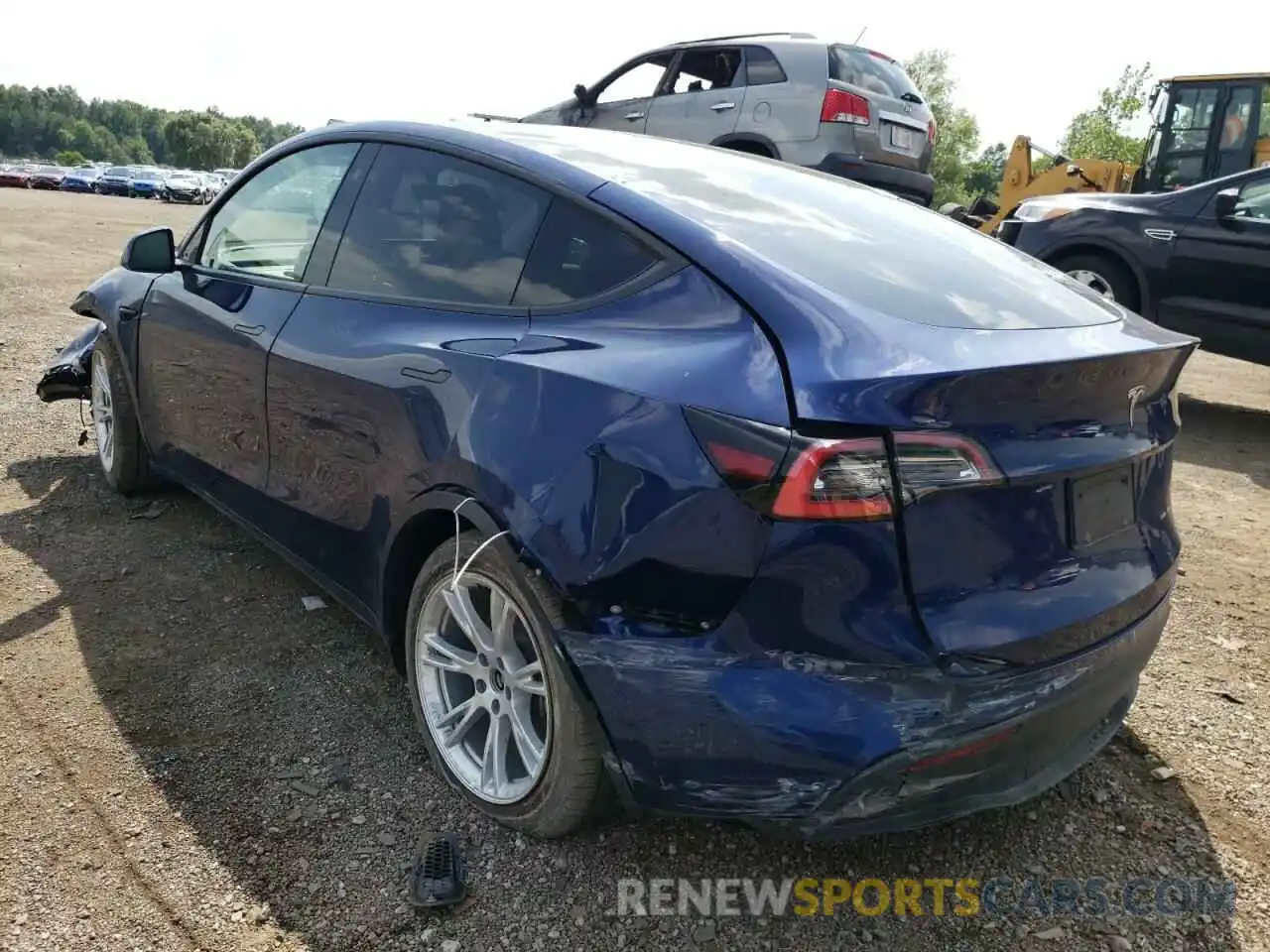 3 Photograph of a damaged car 5YJYGDEE2MF140813 TESLA MODEL Y 2021