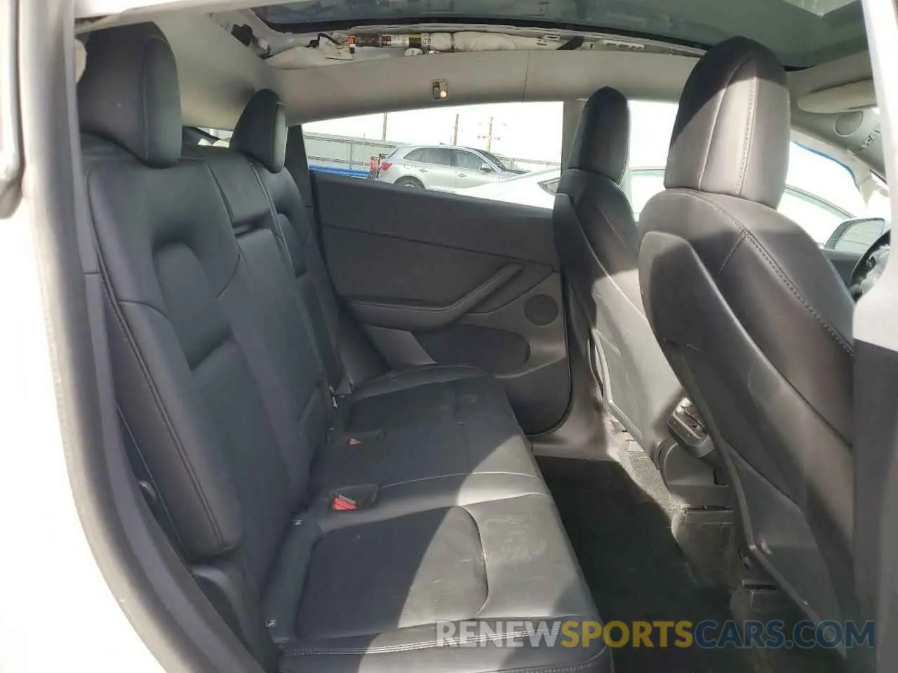 10 Photograph of a damaged car 5YJYGDEE2MF159832 TESLA MODEL Y 2021