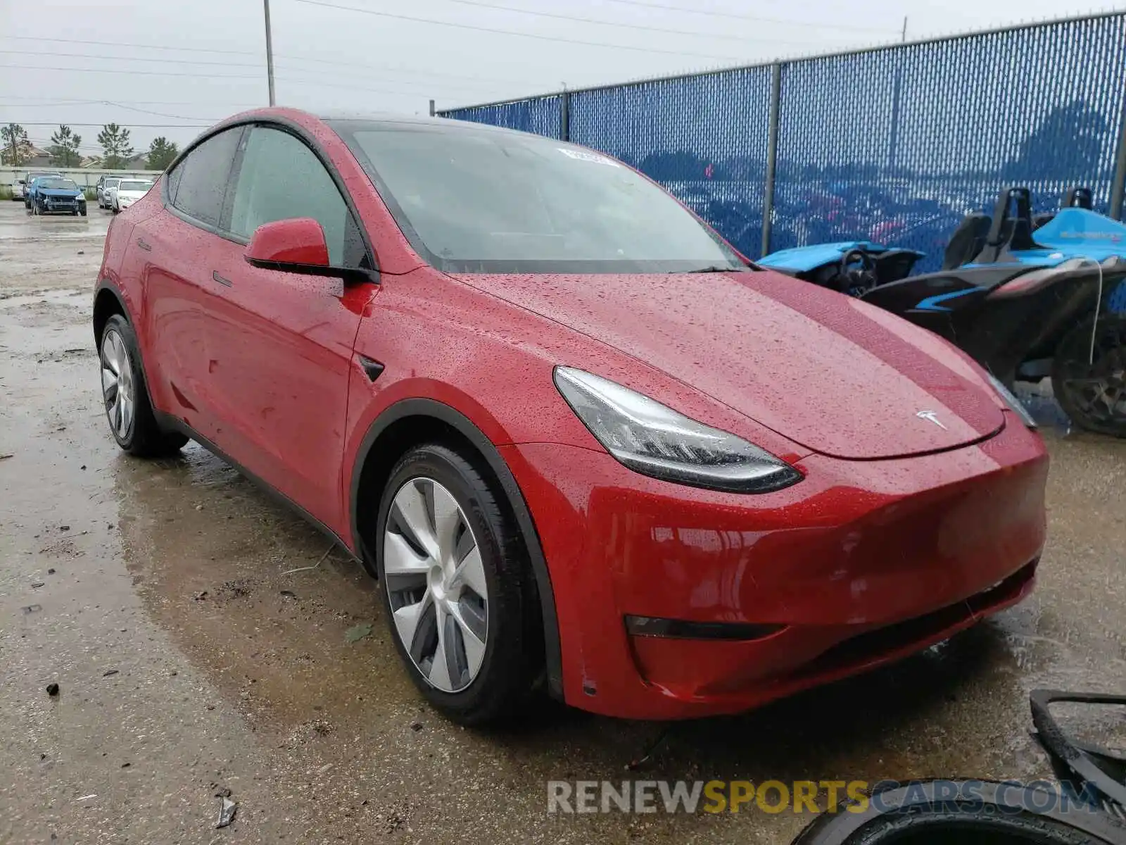 1 Photograph of a damaged car 5YJYGDEE2MF174167 TESLA MODEL Y 2021