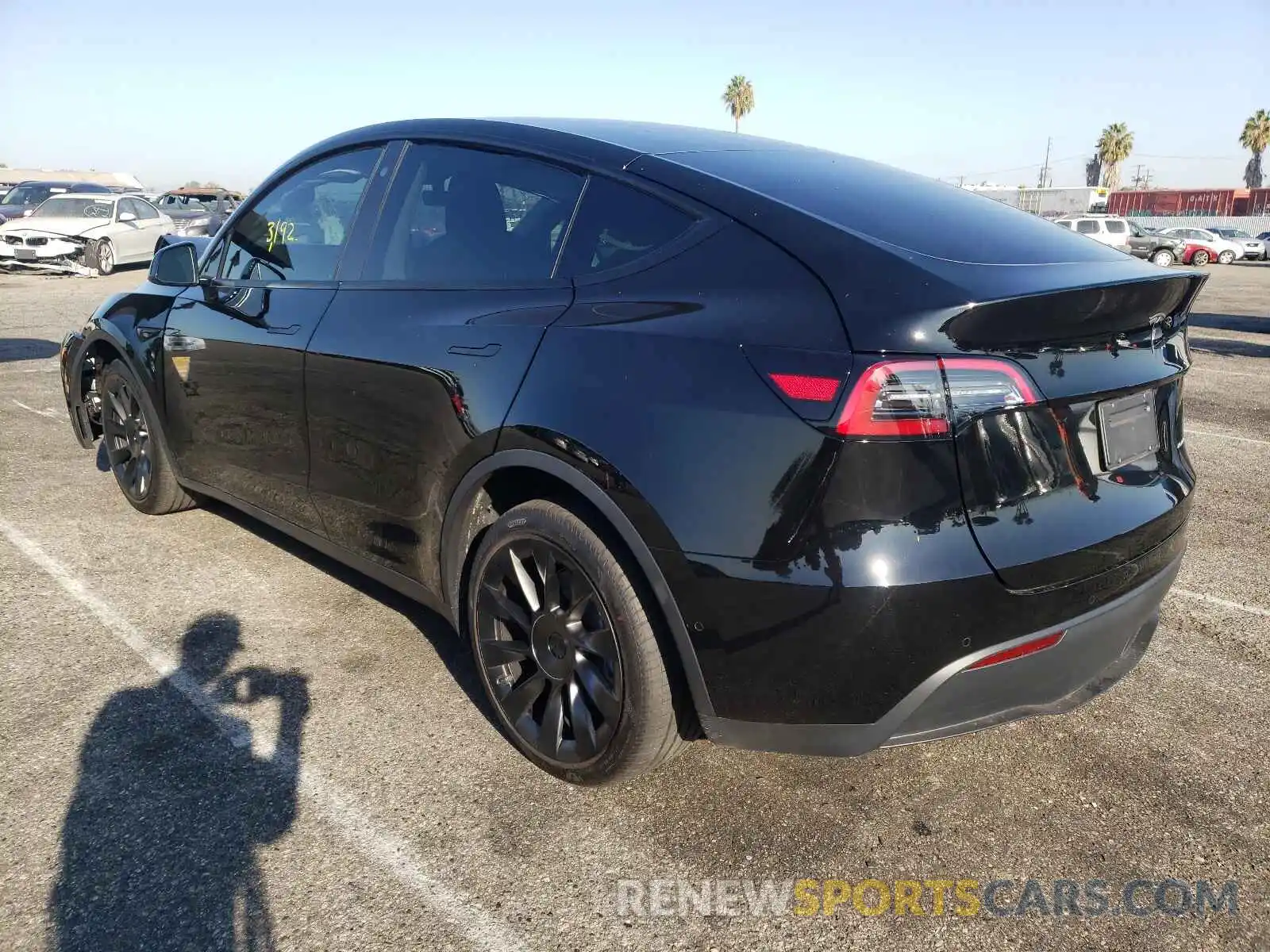 3 Photograph of a damaged car 5YJYGDEE2MF180597 TESLA MODEL Y 2021