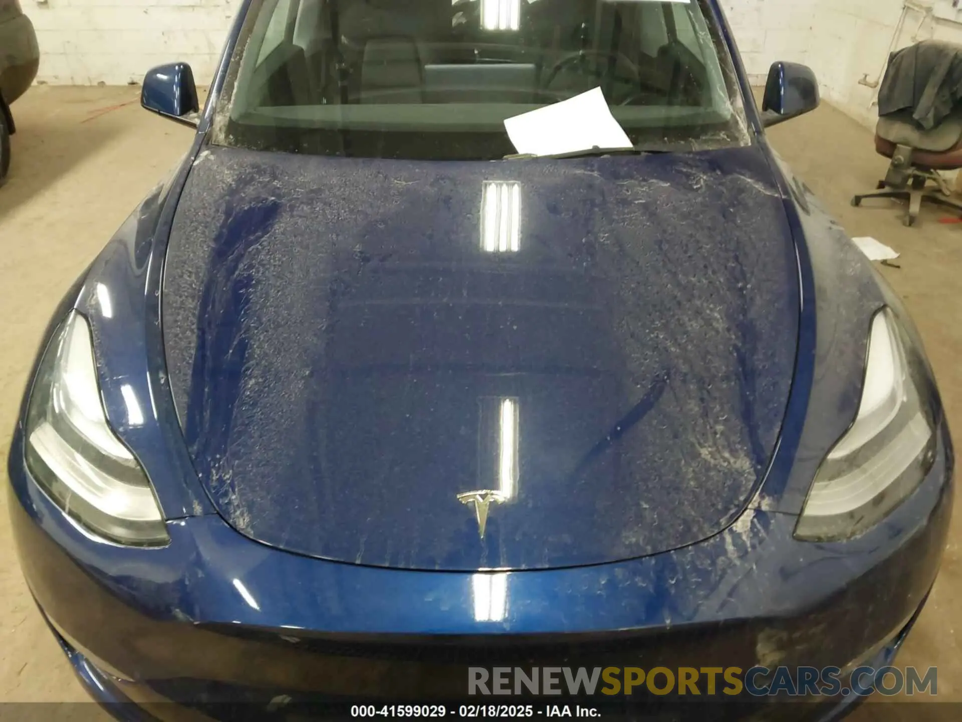 10 Photograph of a damaged car 5YJYGDEE2MF185945 TESLA MODEL Y 2021